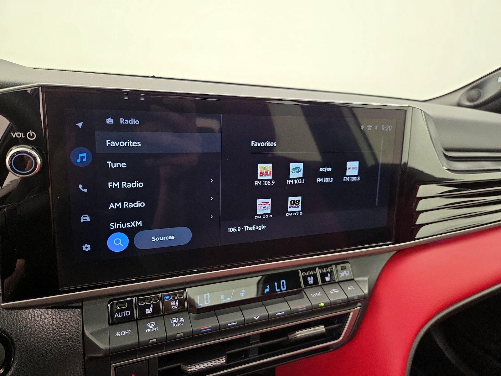 2026 Toyota Camry XSE - Photo 16