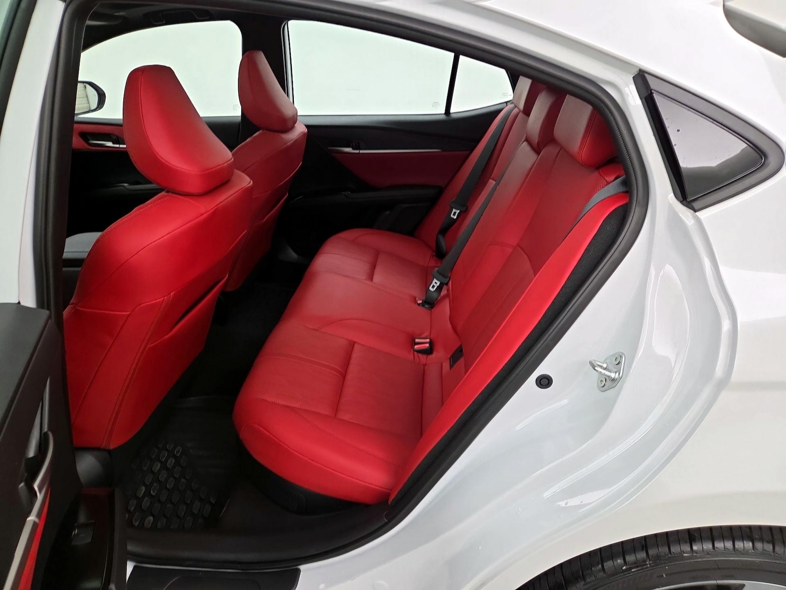 2026 Toyota Camry XSE - Photo 21