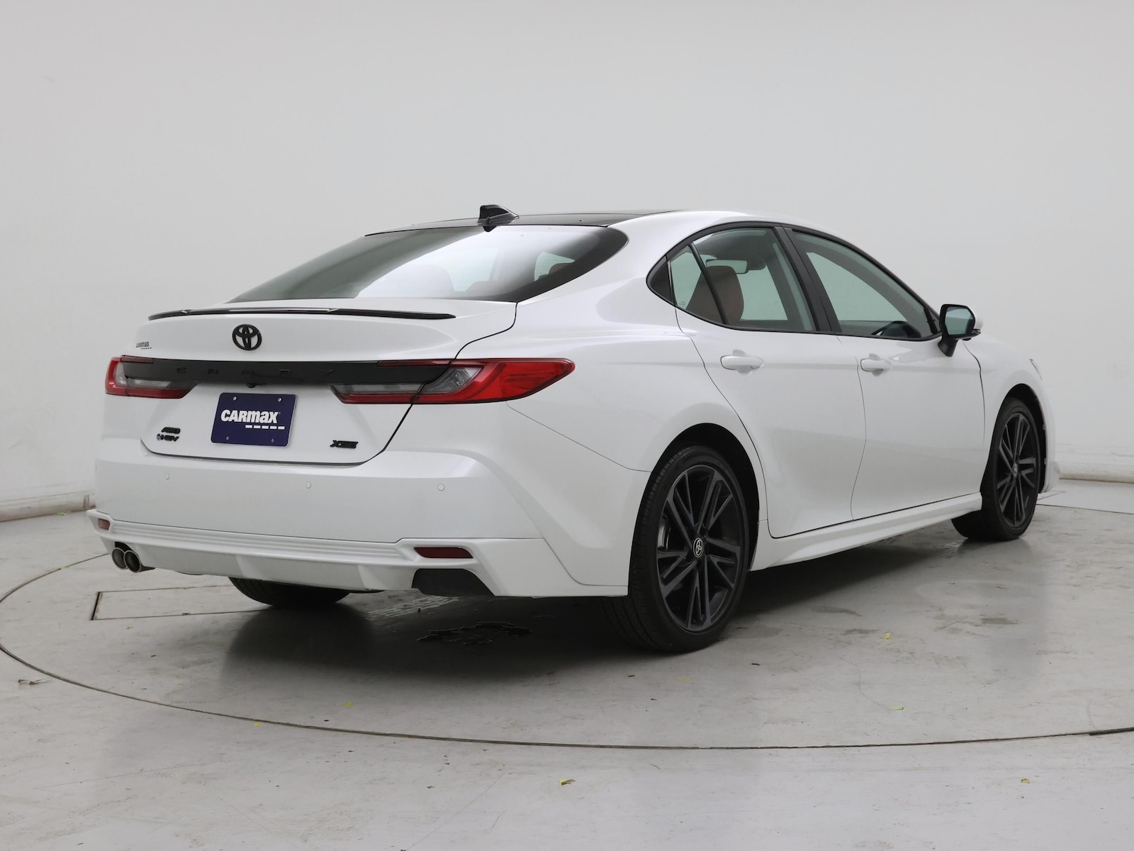 2026 Toyota Camry XSE - Photo 9
