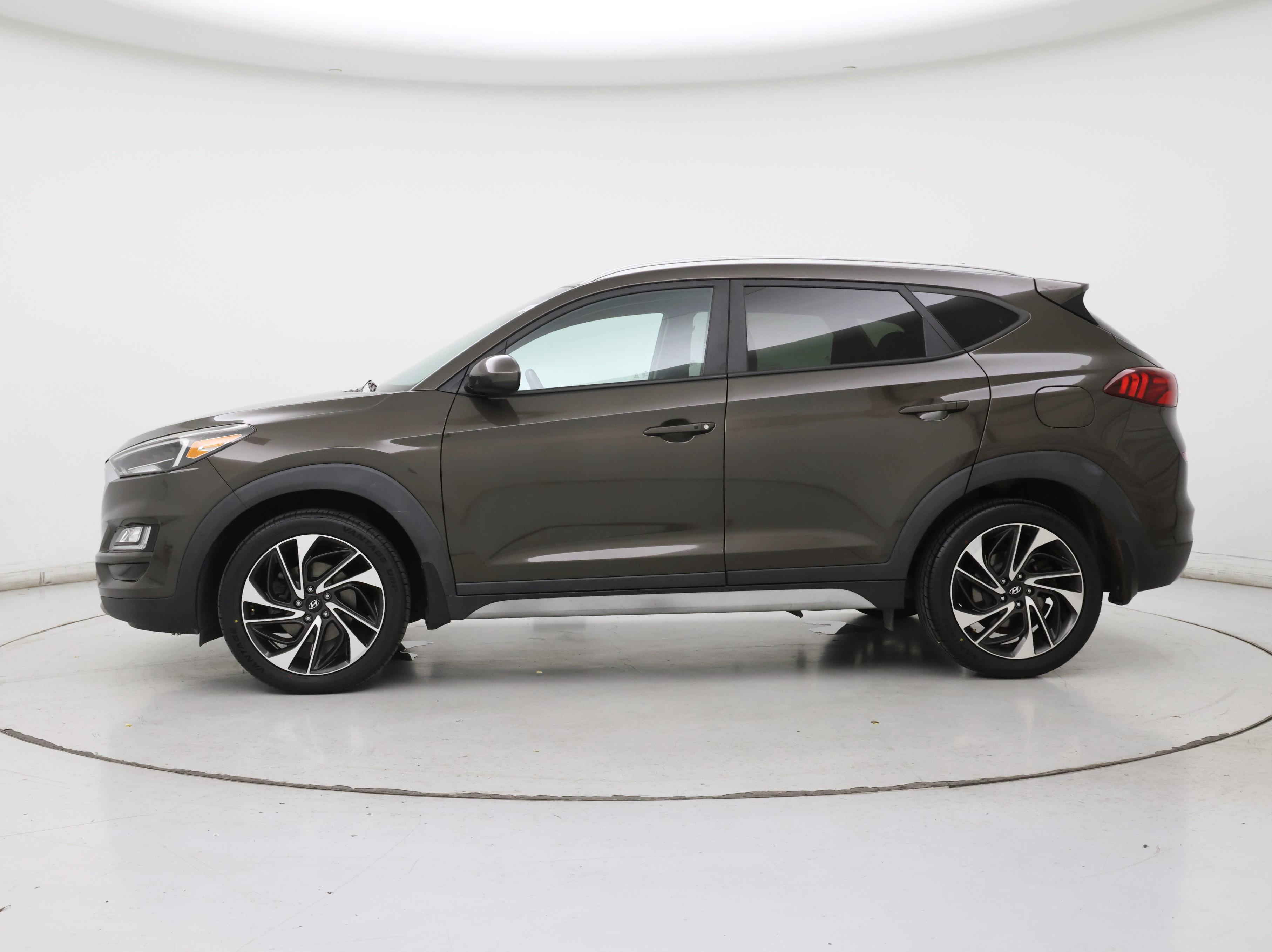 Thumbnail: 2020 Hyundai Tucson - 3