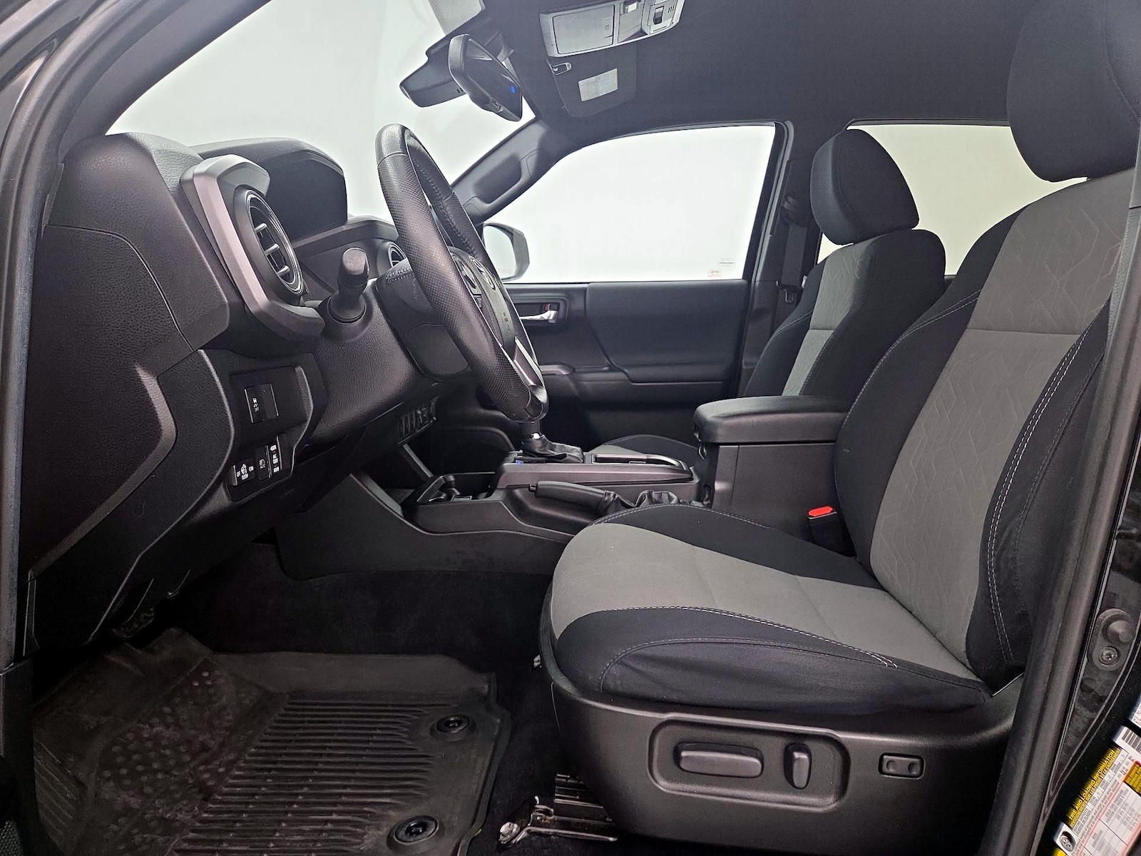 Power Seat(s) & Side Airbags