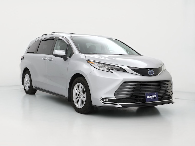 2022 Toyota Sienna Limited