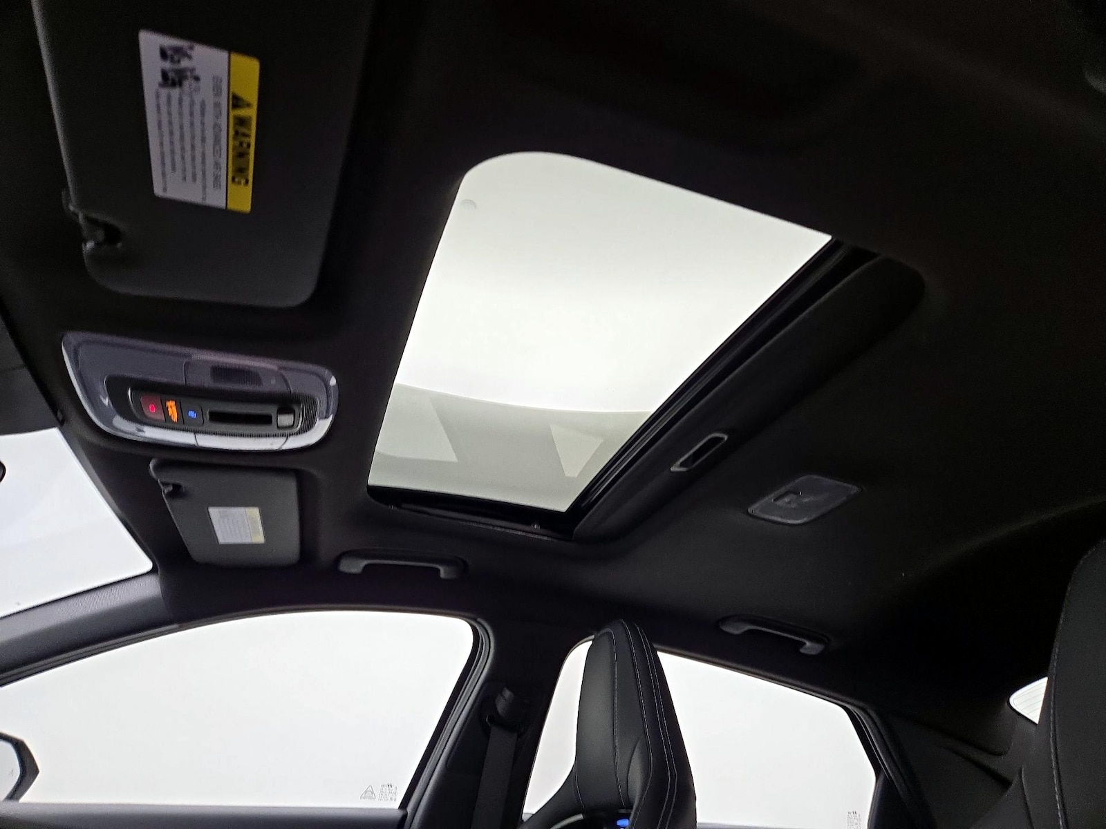 Sunroof(s) & Overhead Airbags
