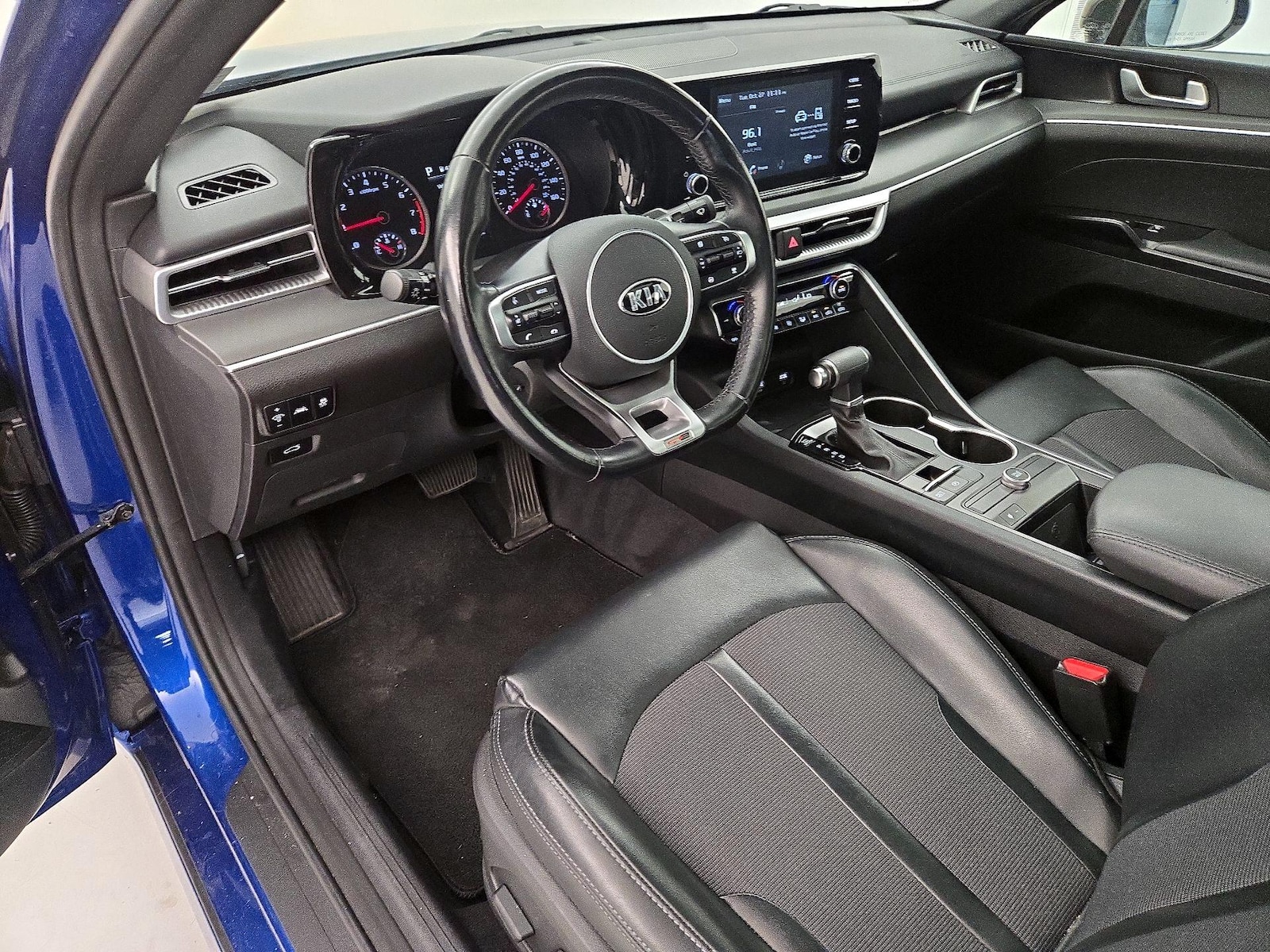 Power Seat(s) & Side Airbags