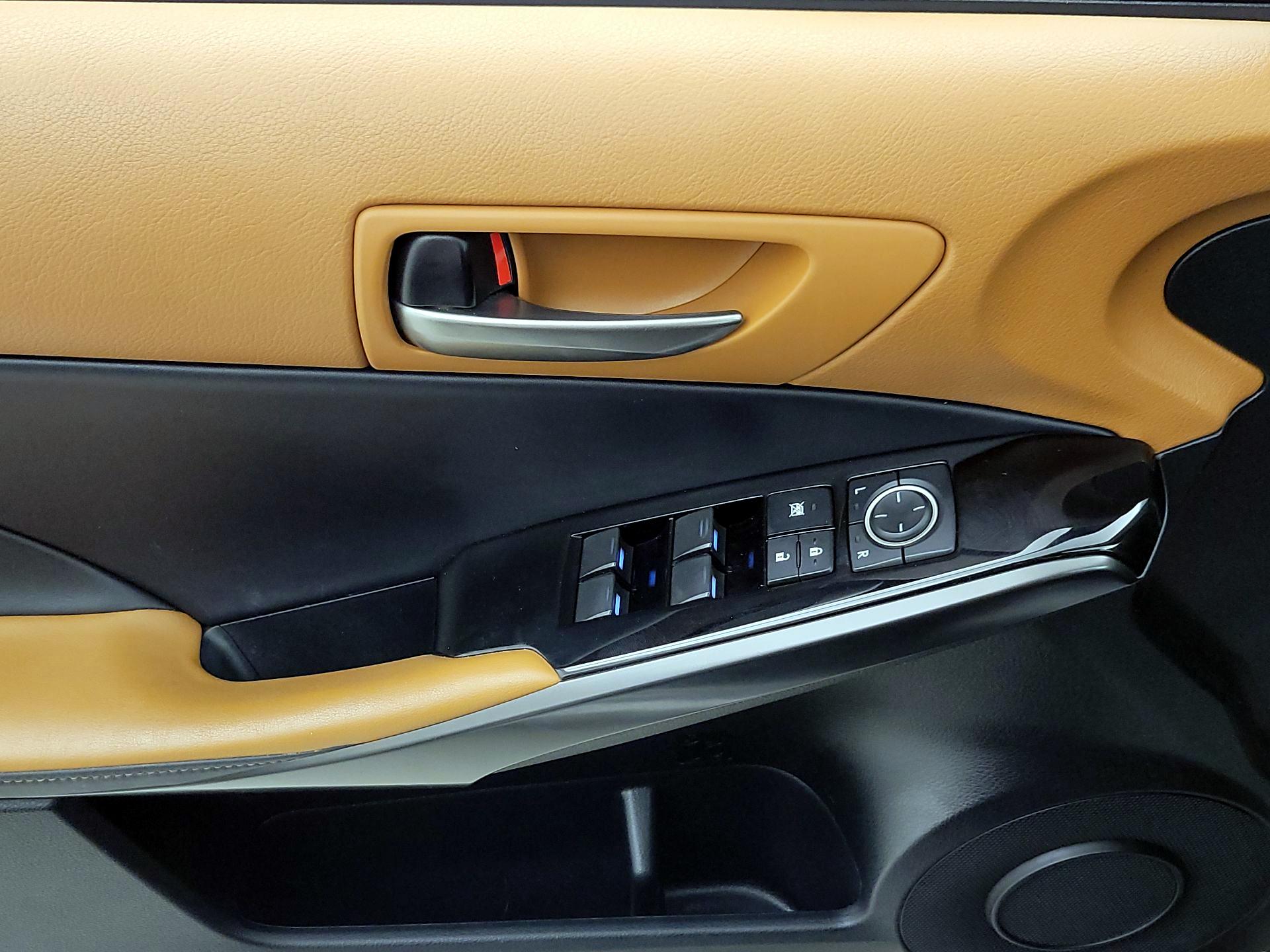 Thumbnail: 2021 Lexus IS - 12