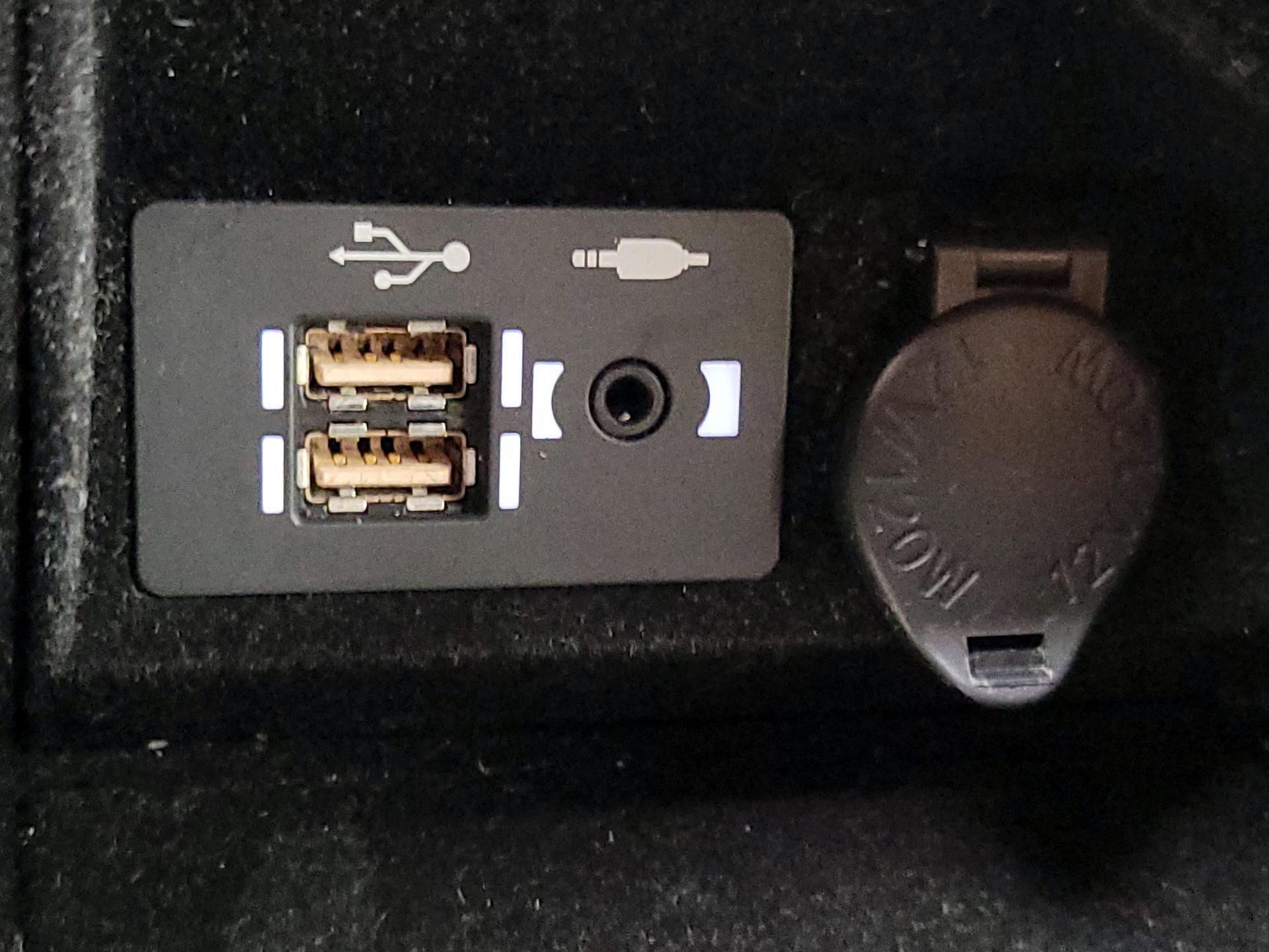 Thumbnail: 2021 Lexus IS - 18