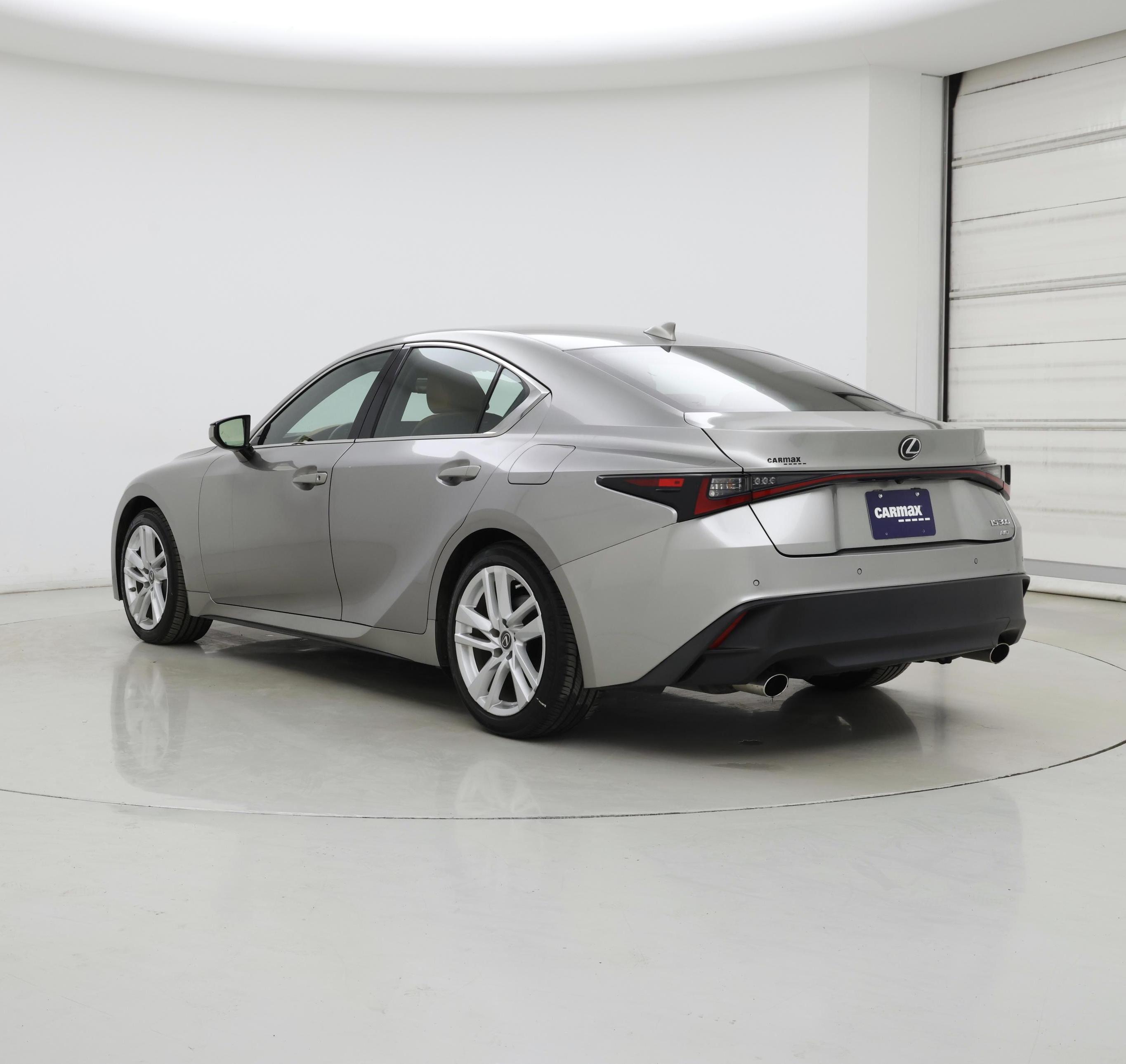 Thumbnail: 2021 Lexus IS - 2