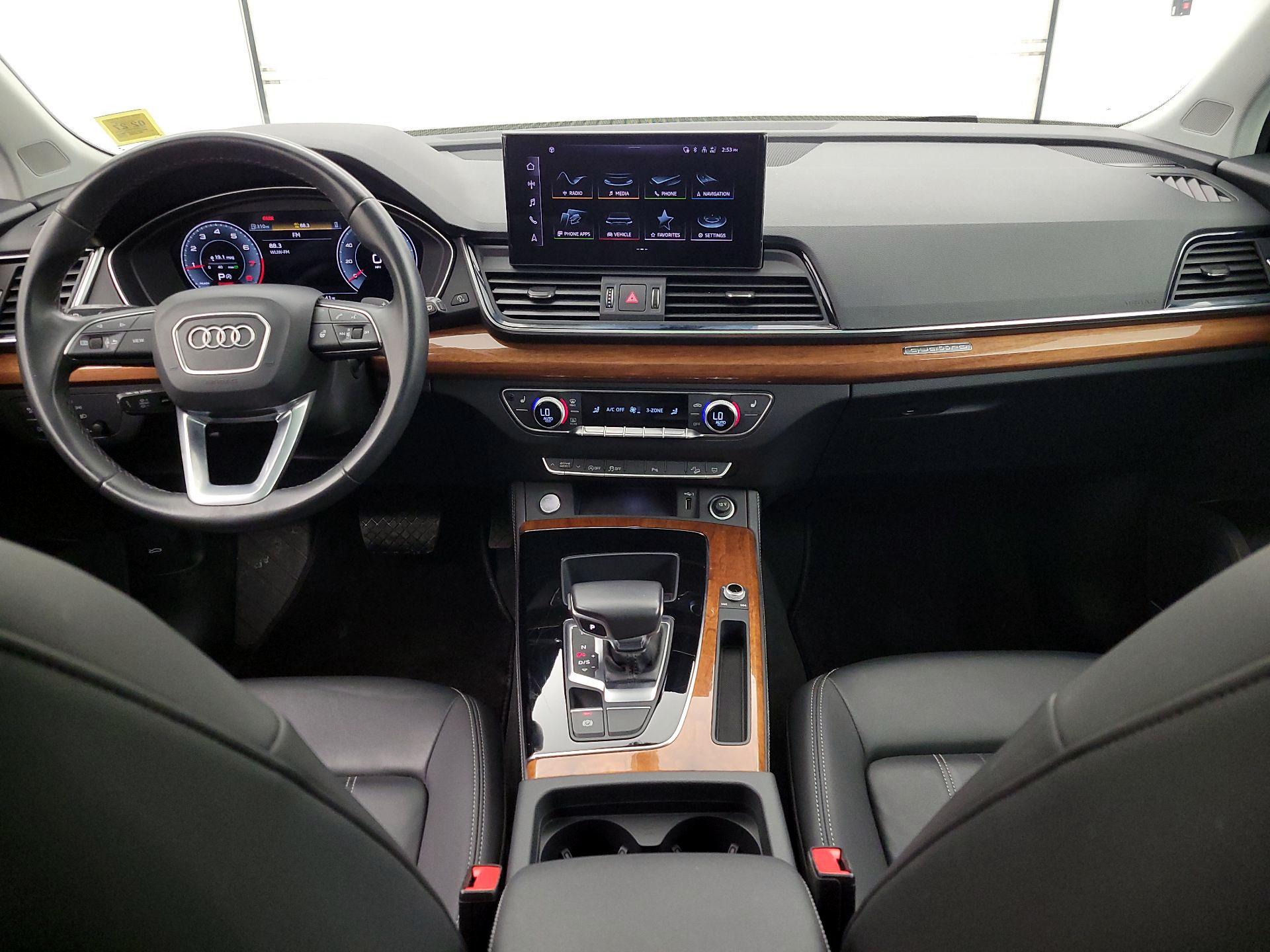 Thumbnail: 2023 Audi Q5 - 9
