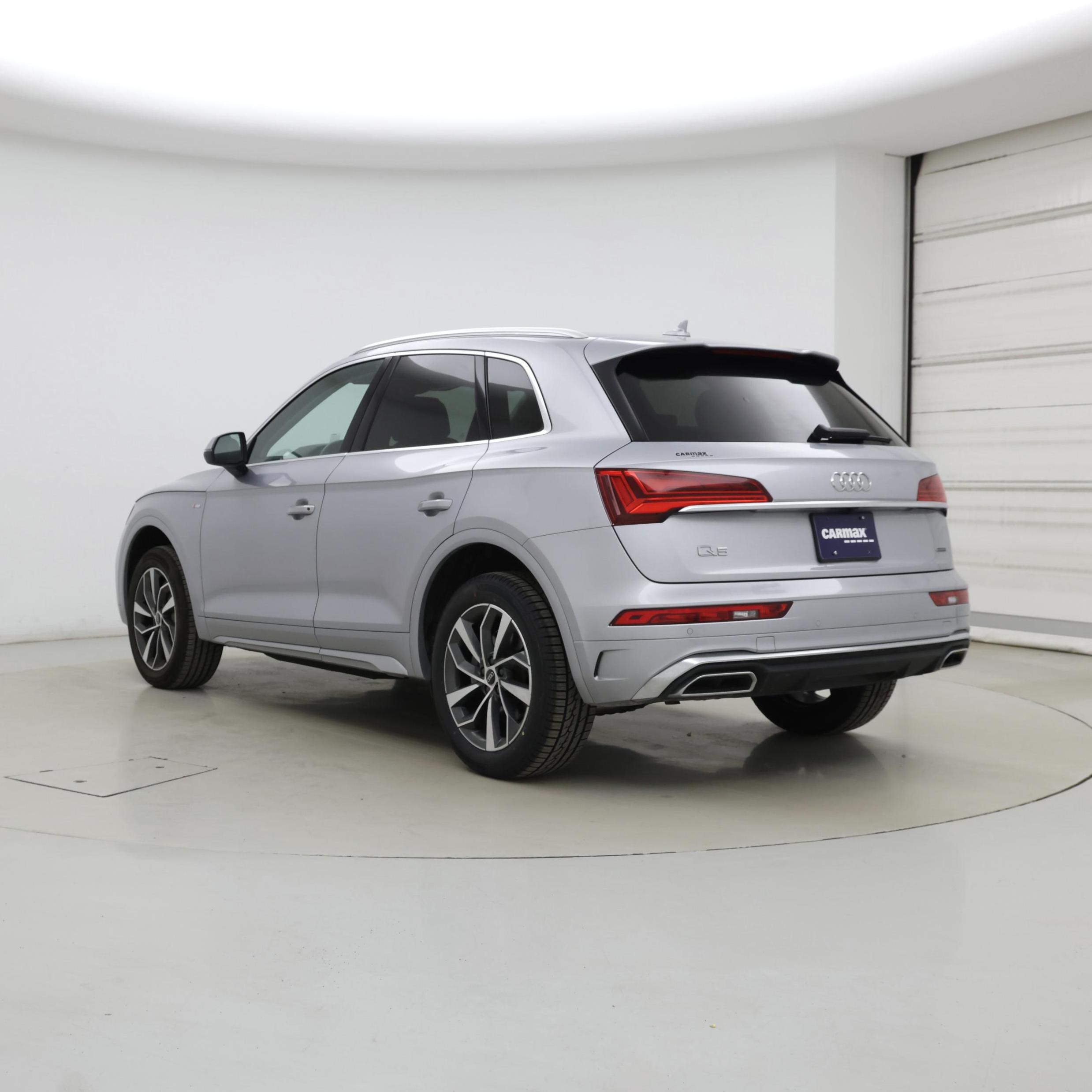Thumbnail: 2023 Audi Q5 - 2