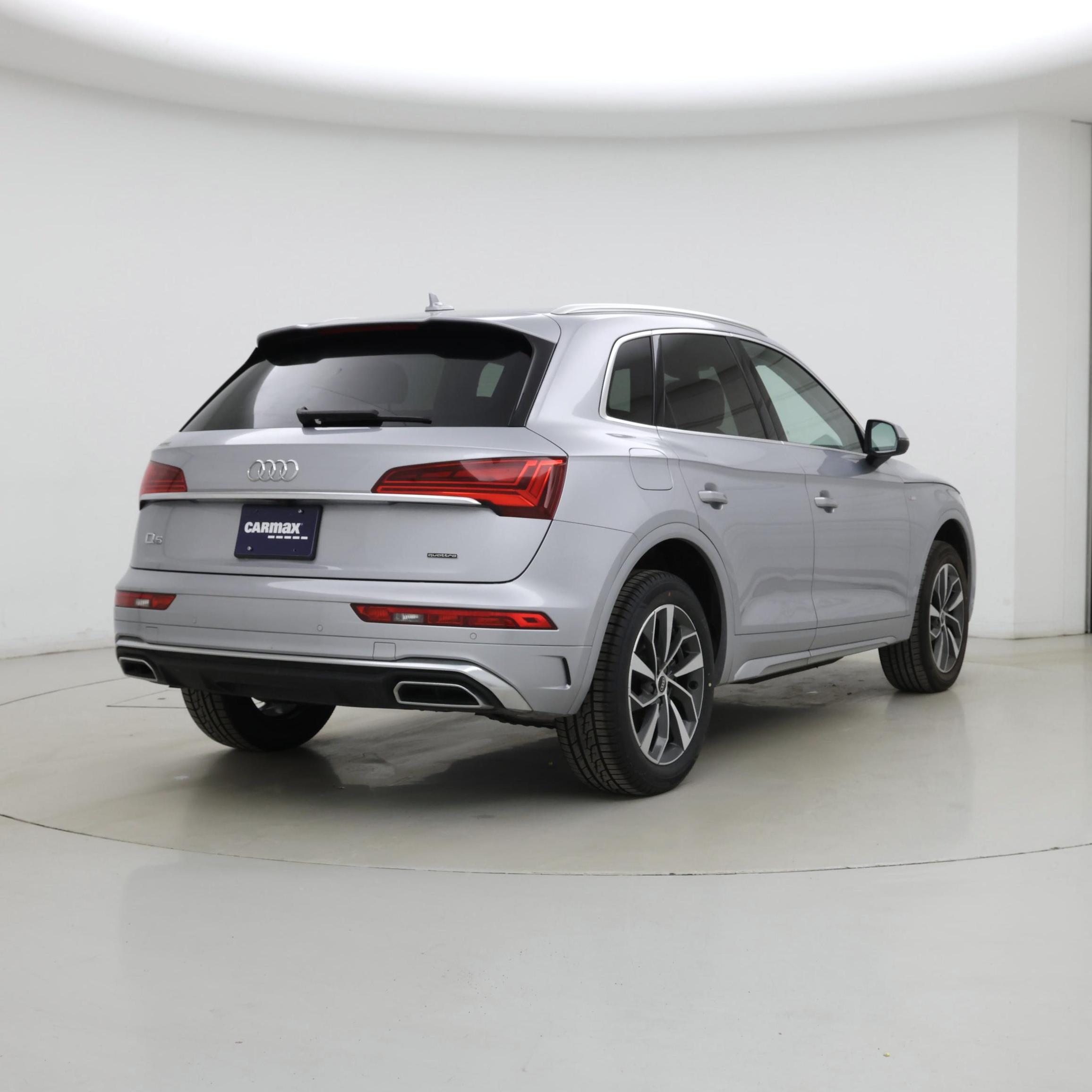 Thumbnail: 2023 Audi Q5 - 8