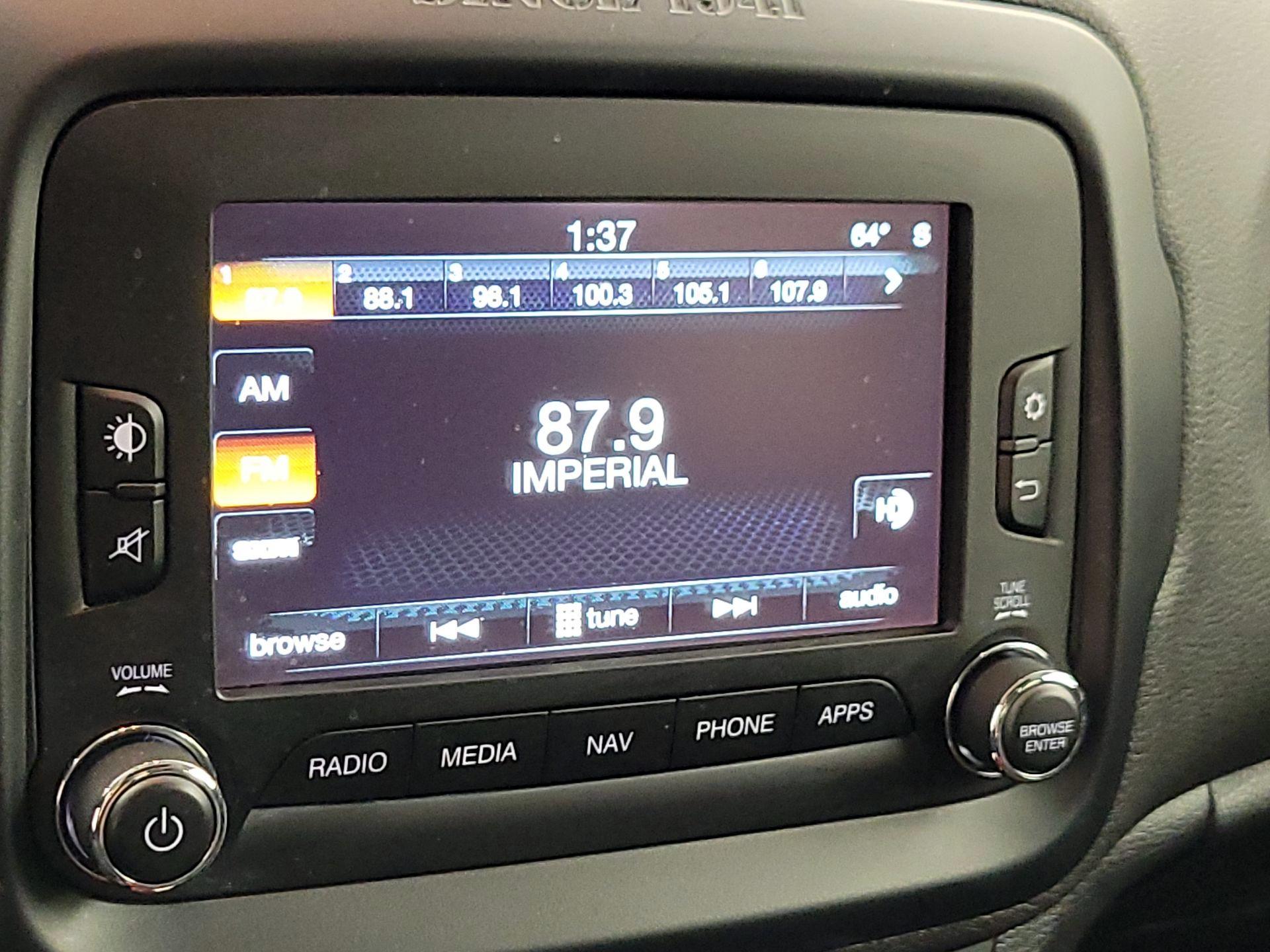 Thumbnail: 2016 Jeep Renegade - 16