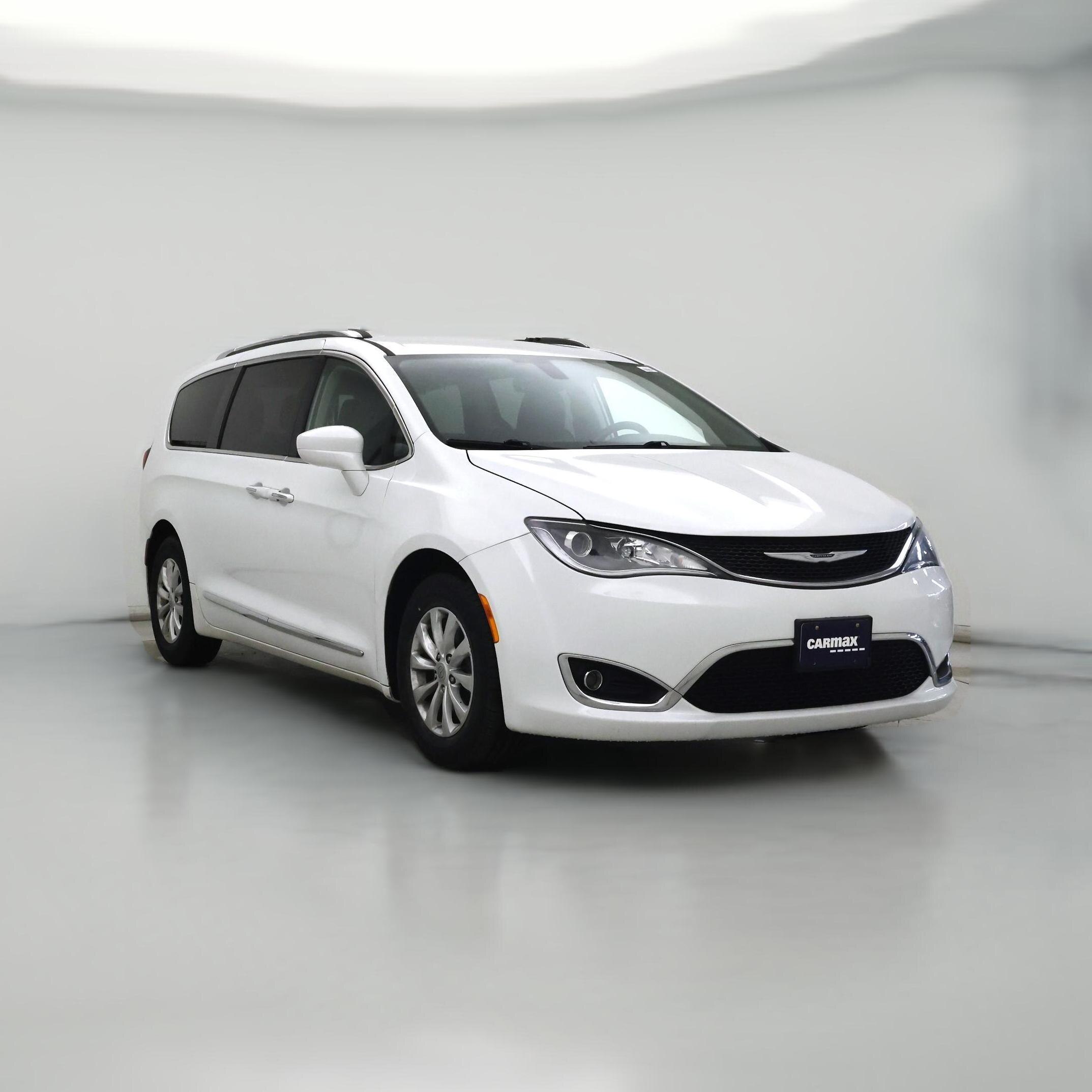 Thumbnail: 2019 Chrysler Pacifica - 1
