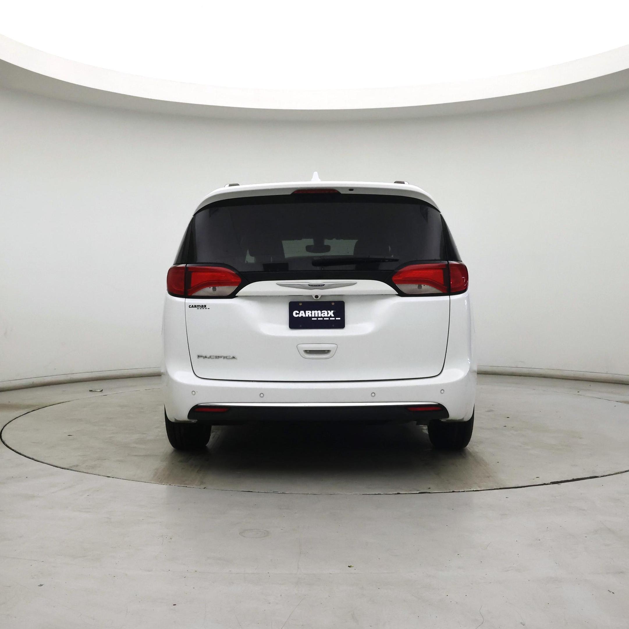 Thumbnail: 2019 Chrysler Pacifica - 6