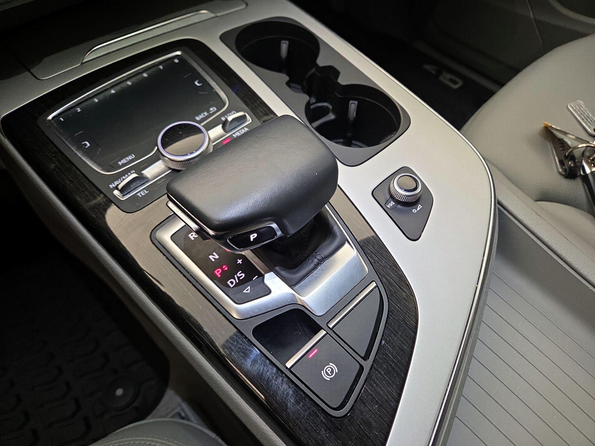 Thumbnail: 2019 Audi Q7 - 18