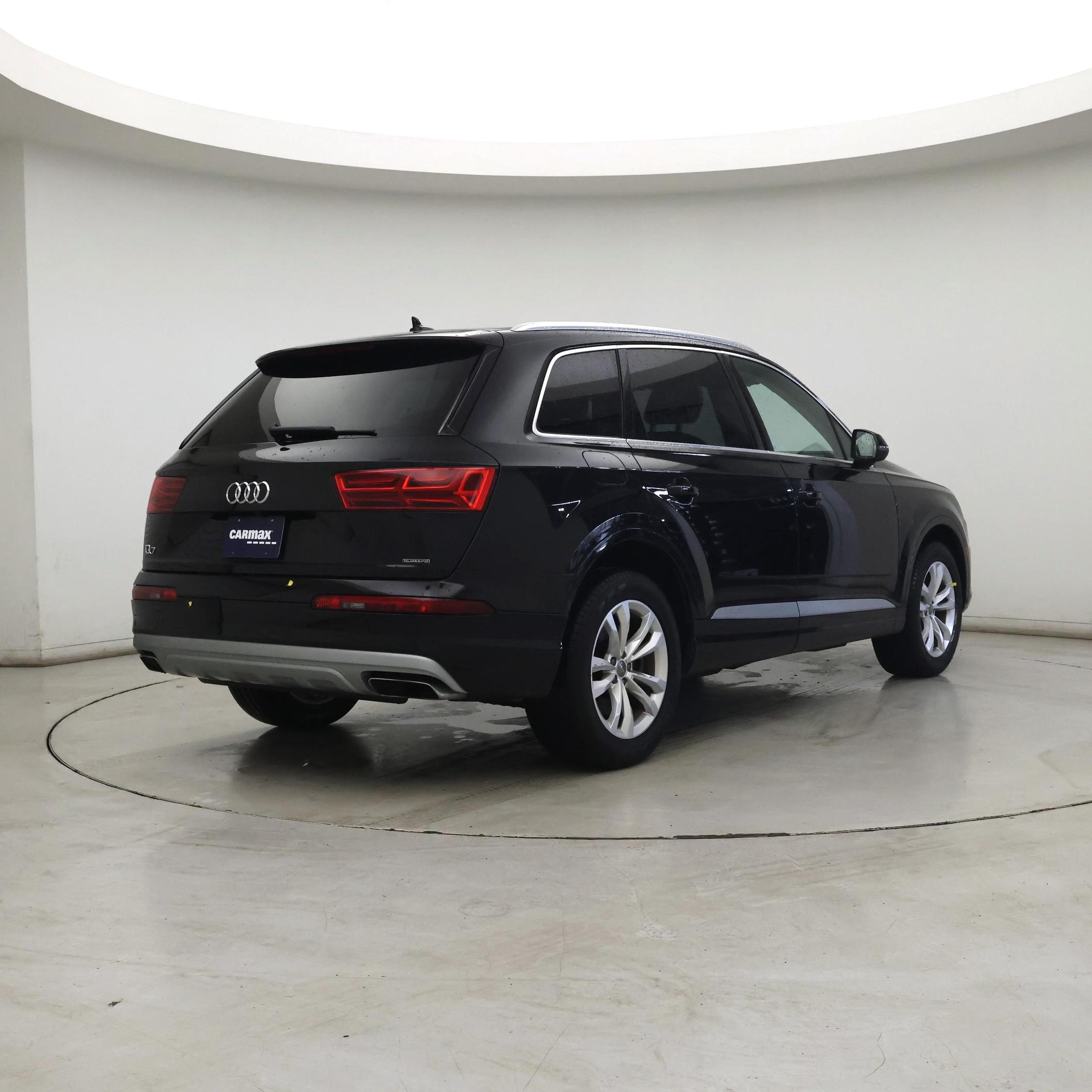 Thumbnail: 2019 Audi Q7 - 8