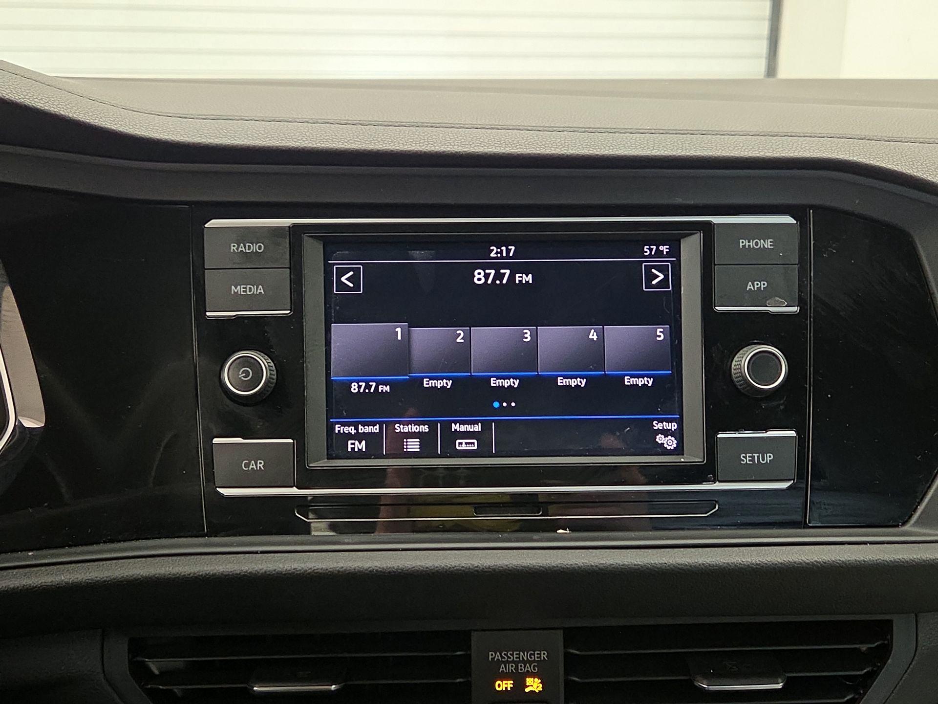 Thumbnail: 2019 Volkswagen Jetta - 15