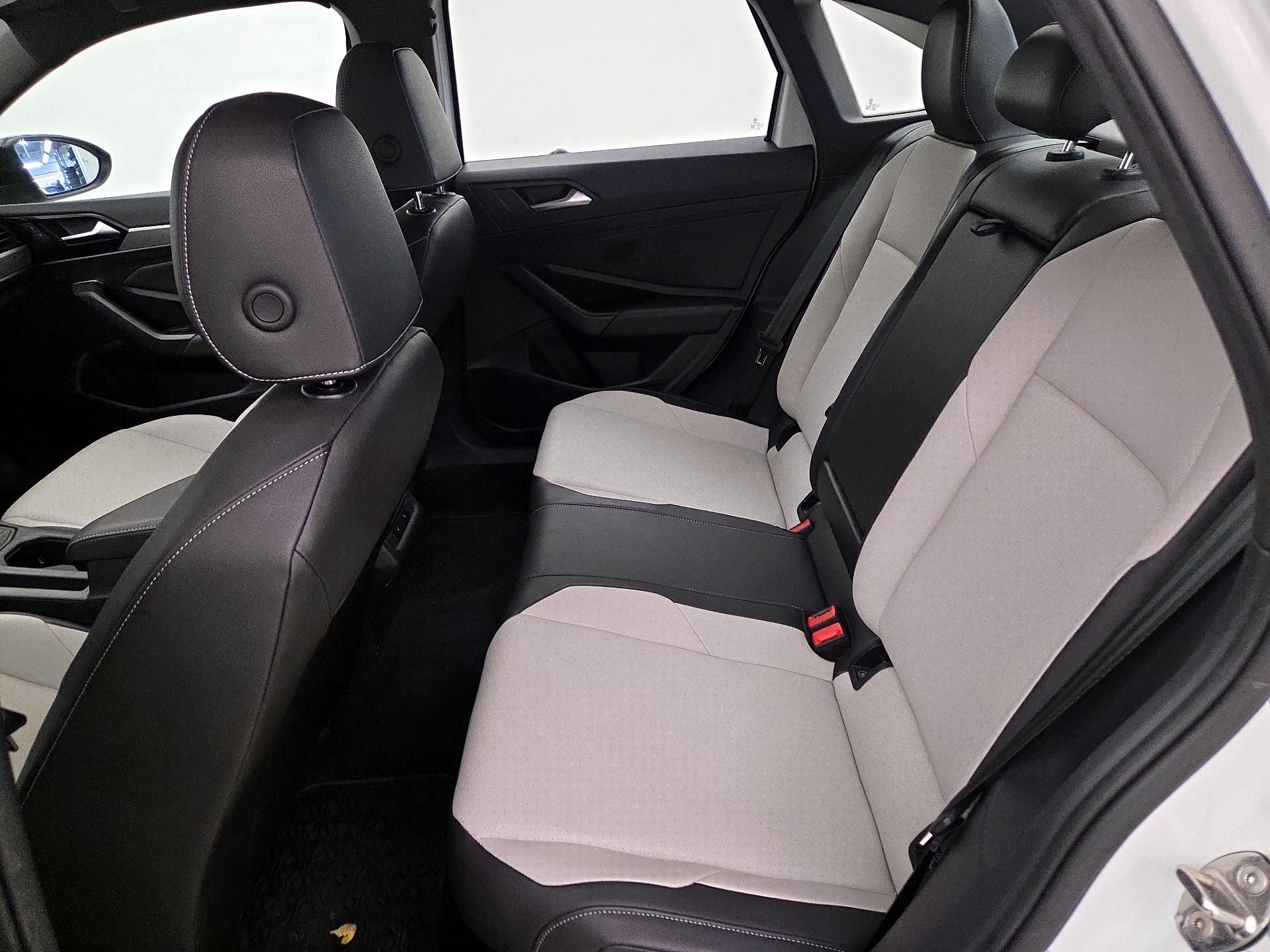 Thumbnail: 2019 Volkswagen Jetta - 20