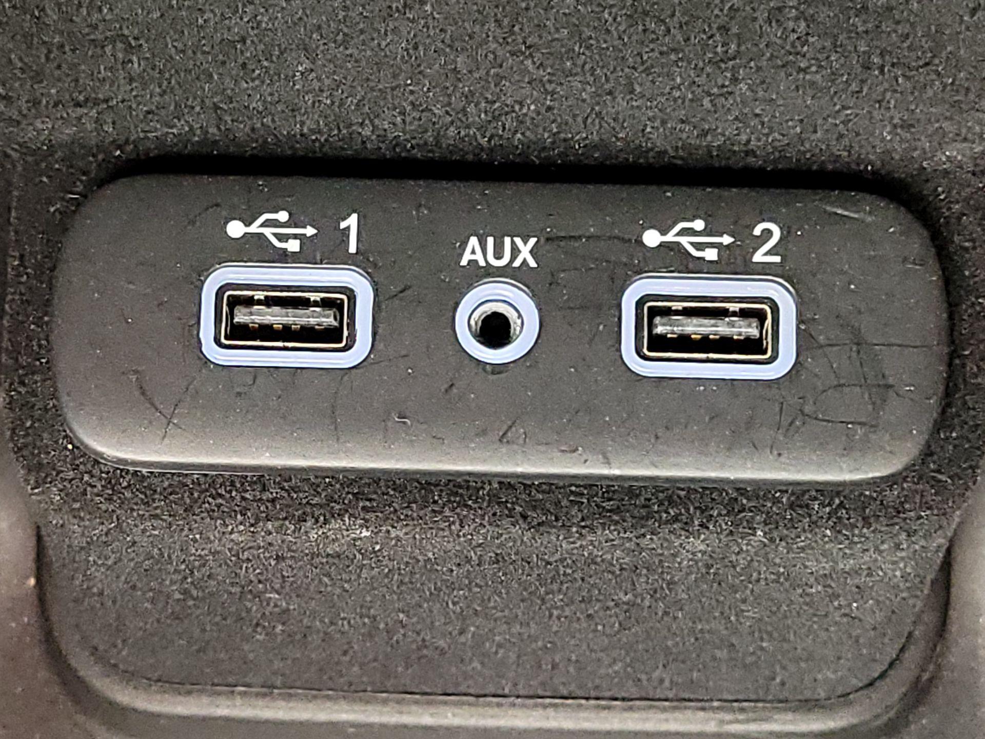 Thumbnail: 2020 Dodge Charger - 19