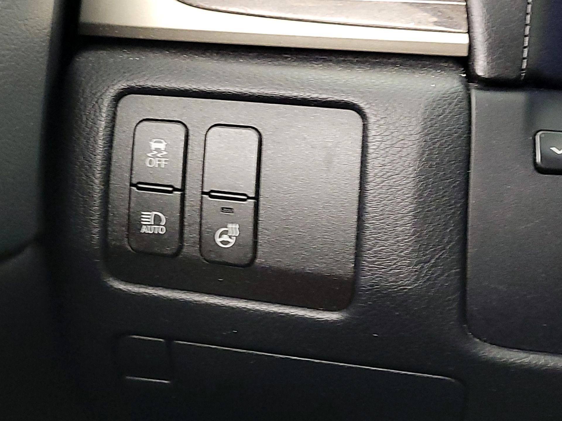 Thumbnail: 2016 Lexus GS - 13