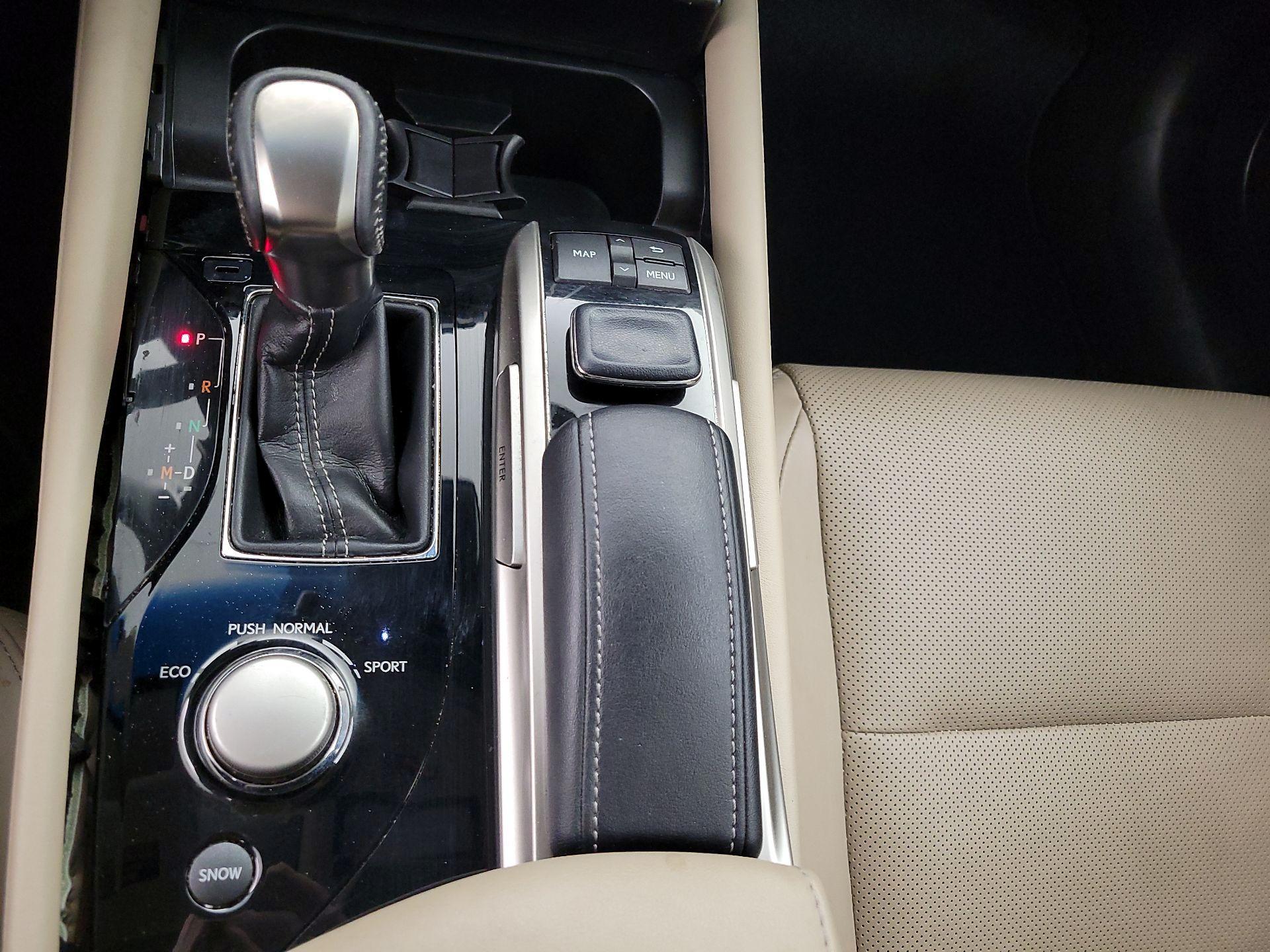 Thumbnail: 2016 Lexus GS - 18