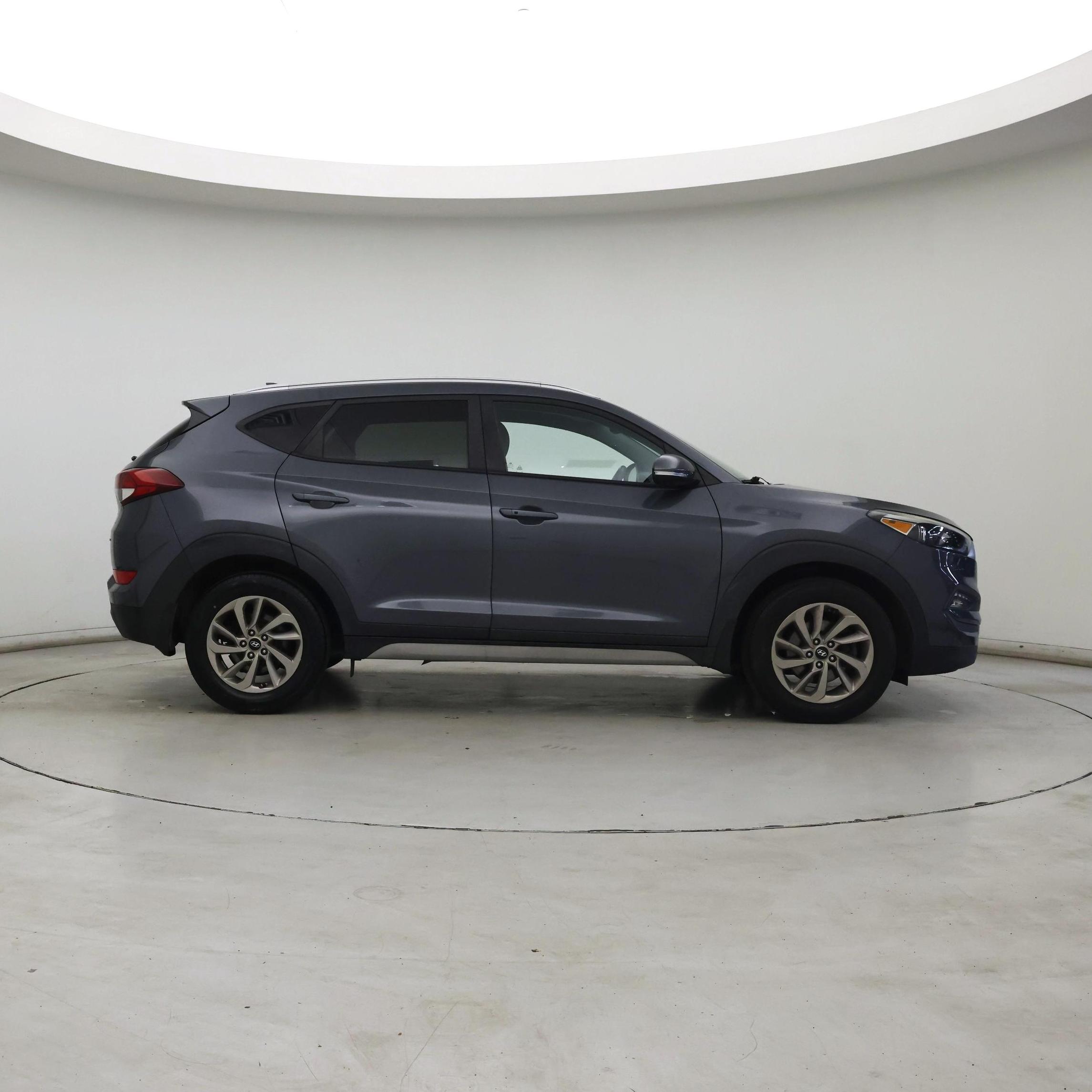 Thumbnail: 2017 Hyundai Tucson - 7