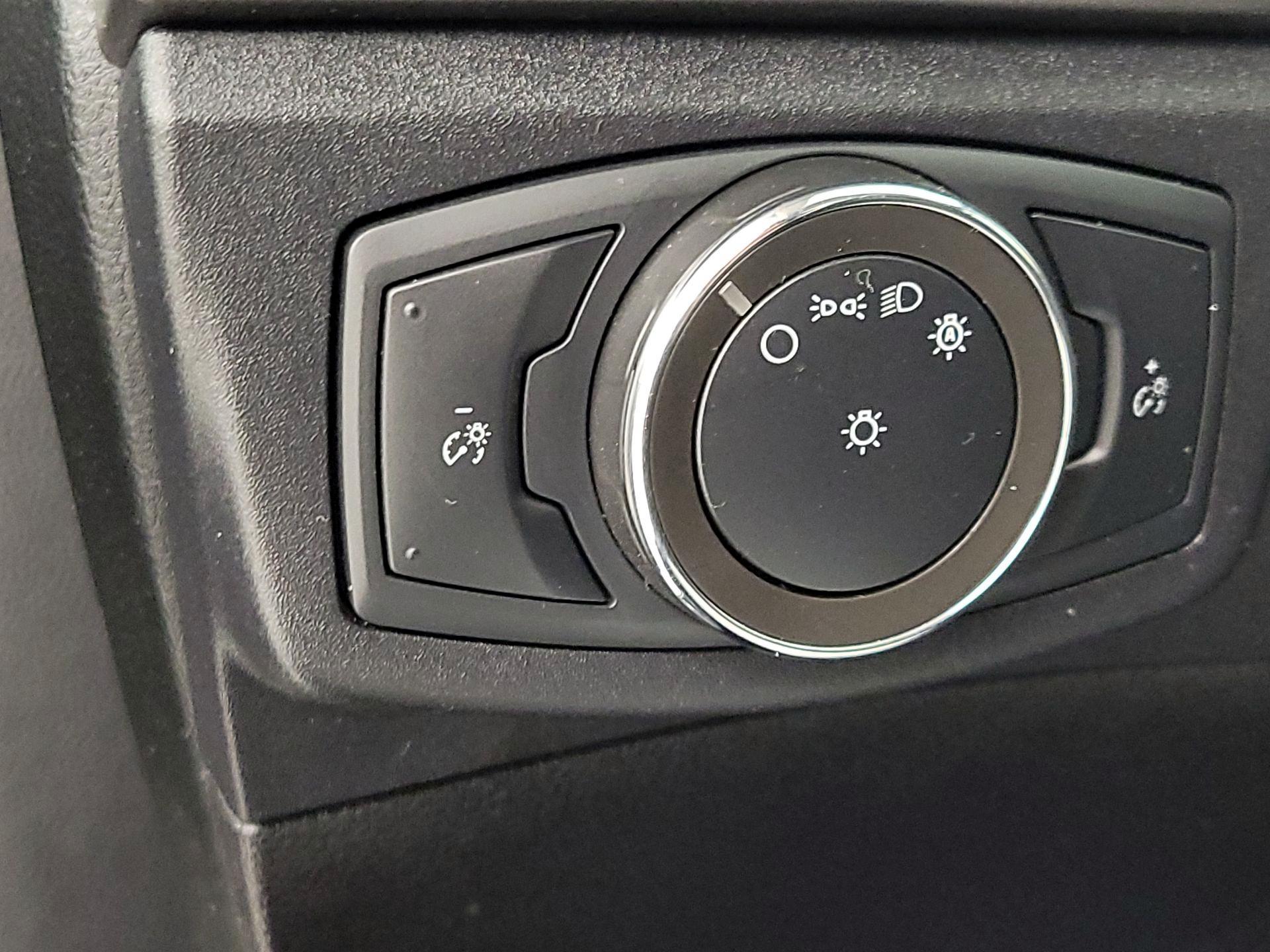 Thumbnail: 2020 Ford Fusion - 13