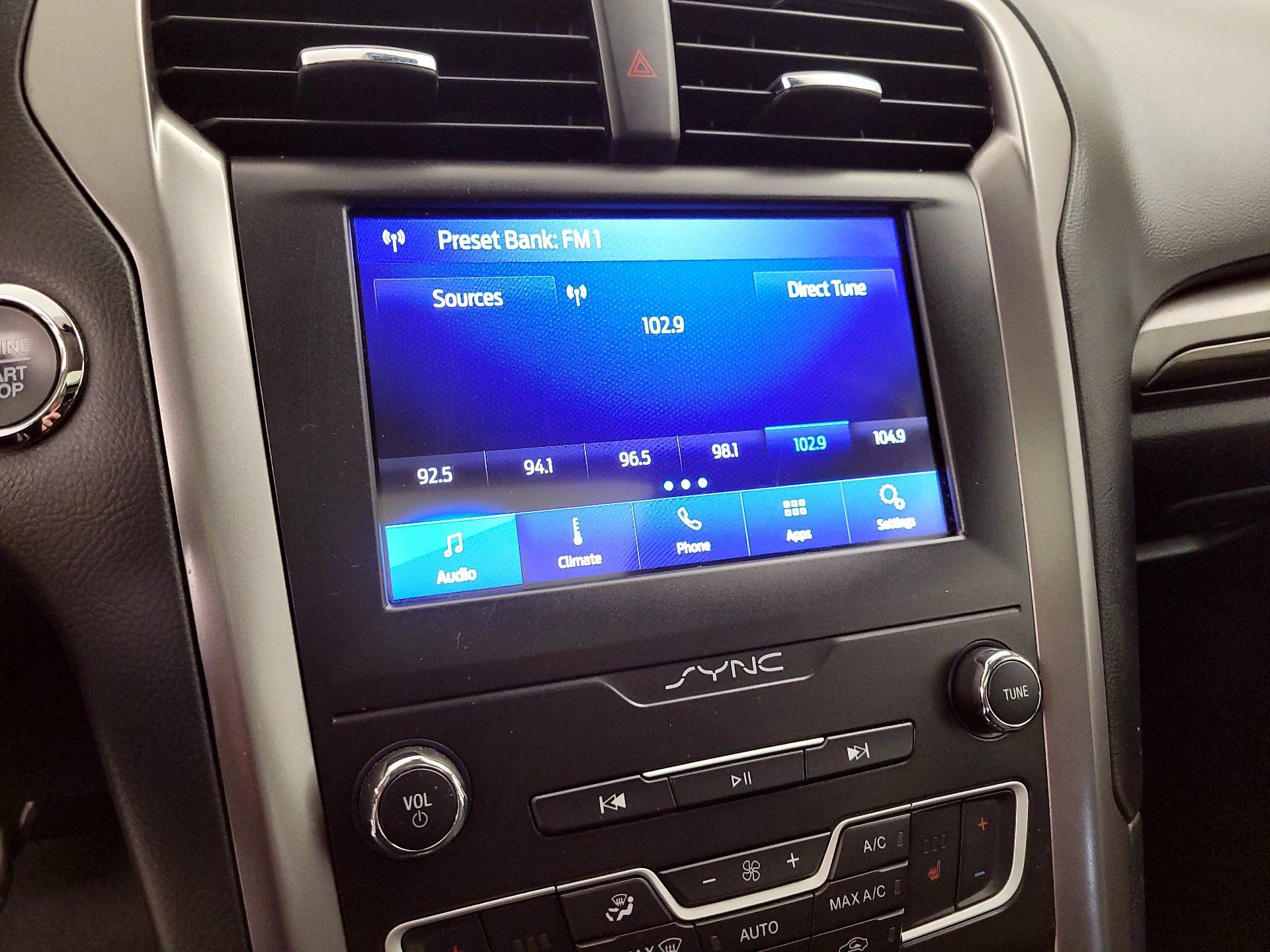 Thumbnail: 2020 Ford Fusion - 16