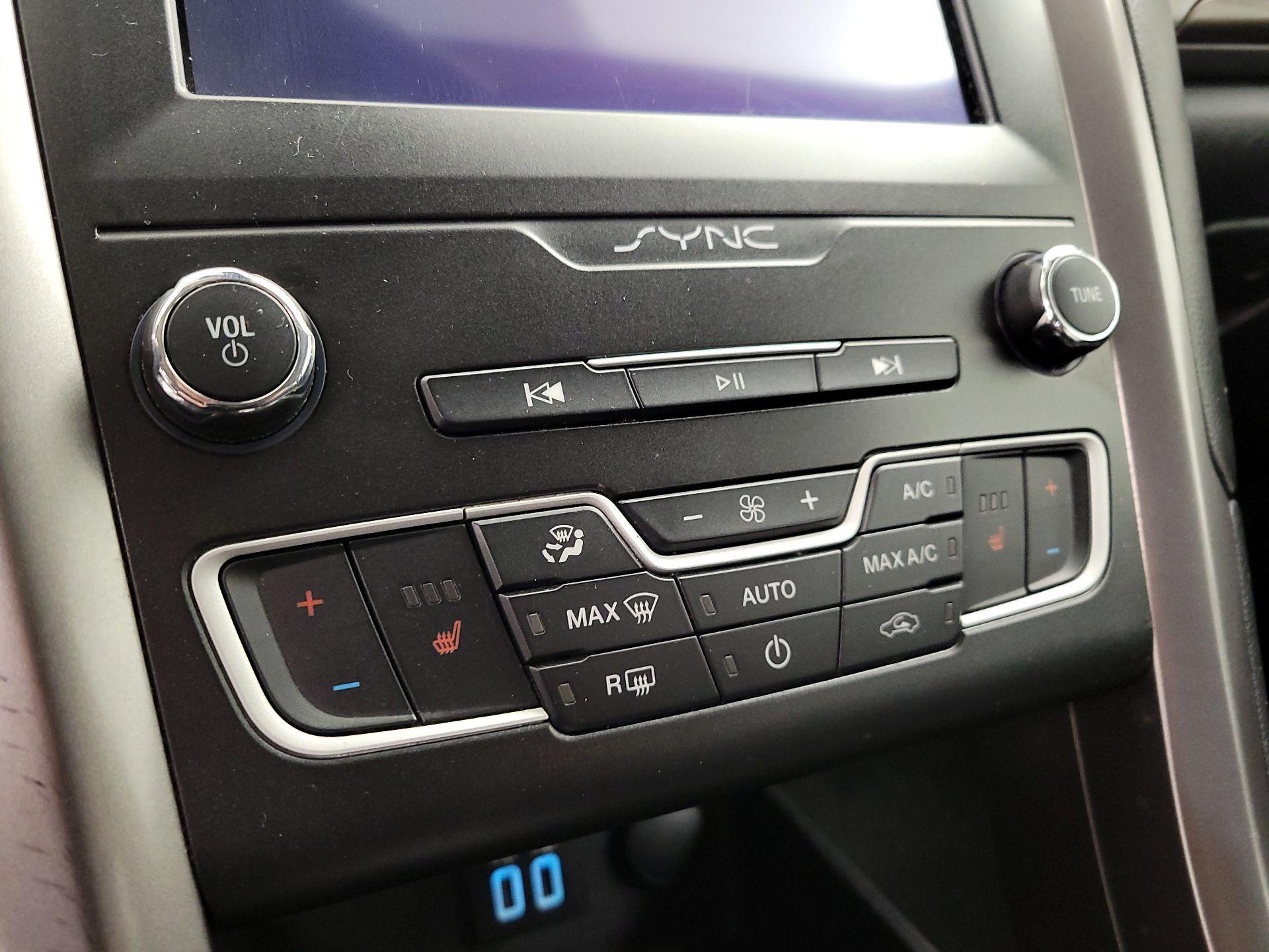 Thumbnail: 2020 Ford Fusion - 17