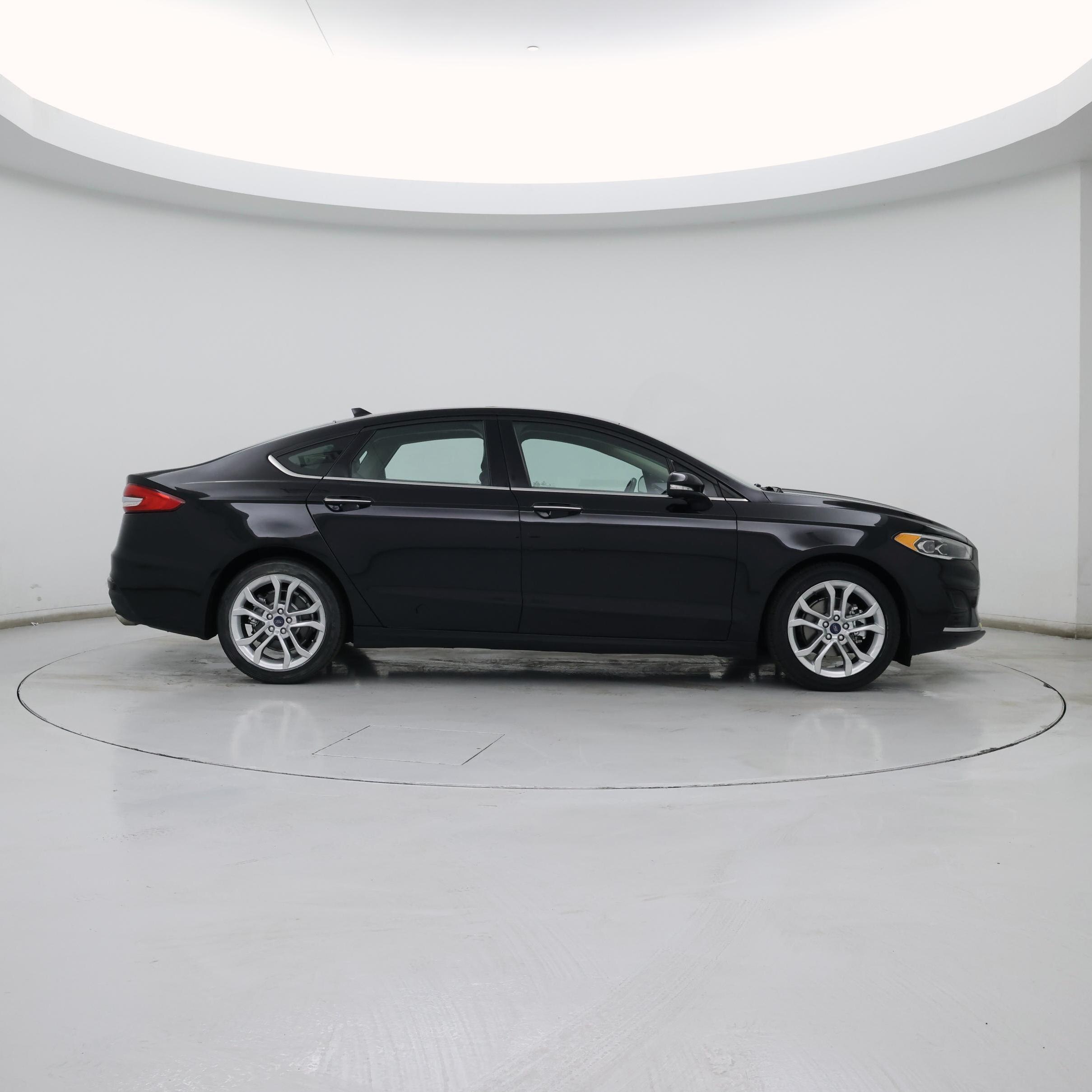 Thumbnail: 2020 Ford Fusion - 7