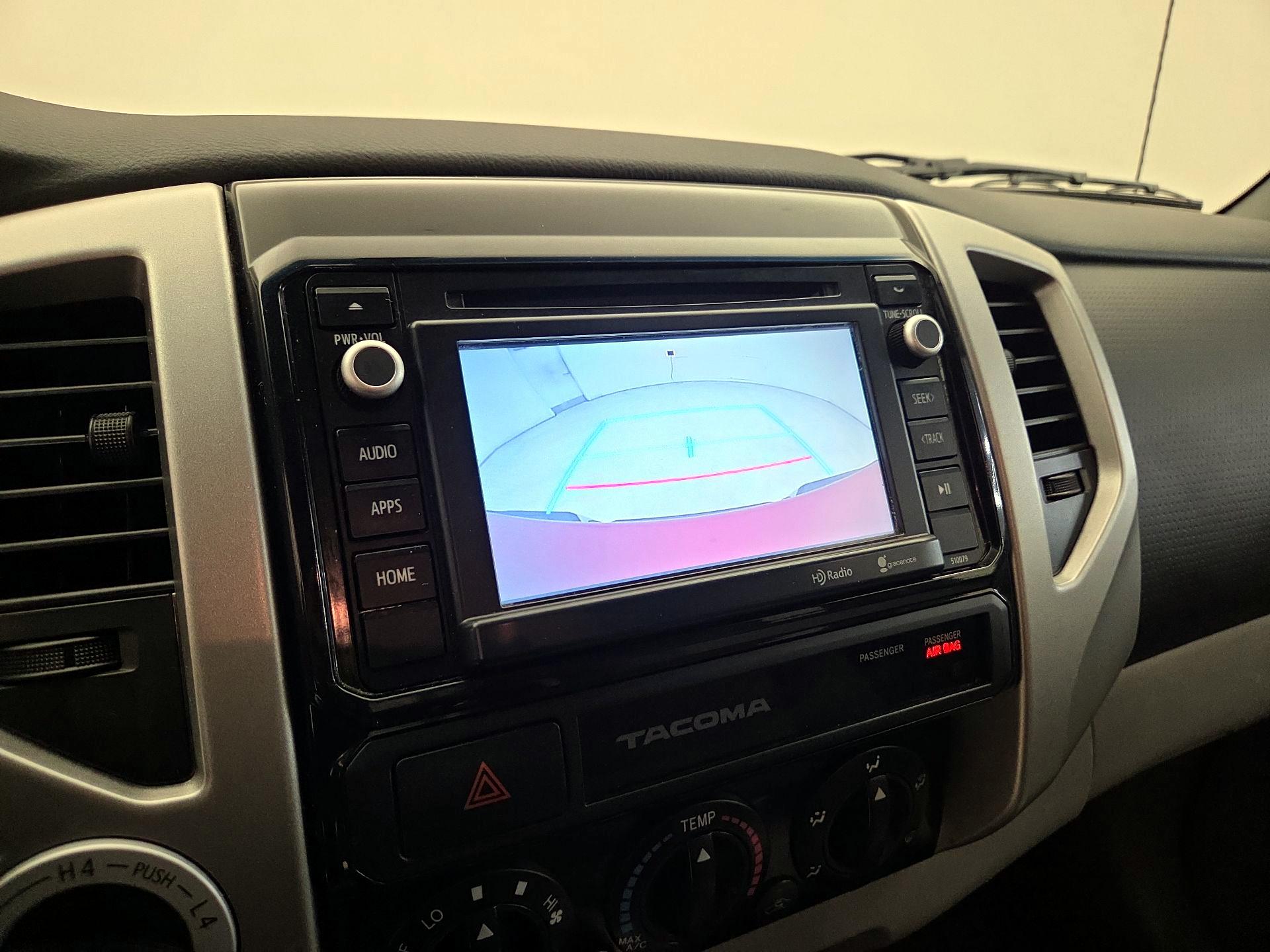 Thumbnail: 2015 Toyota Tacoma - 14