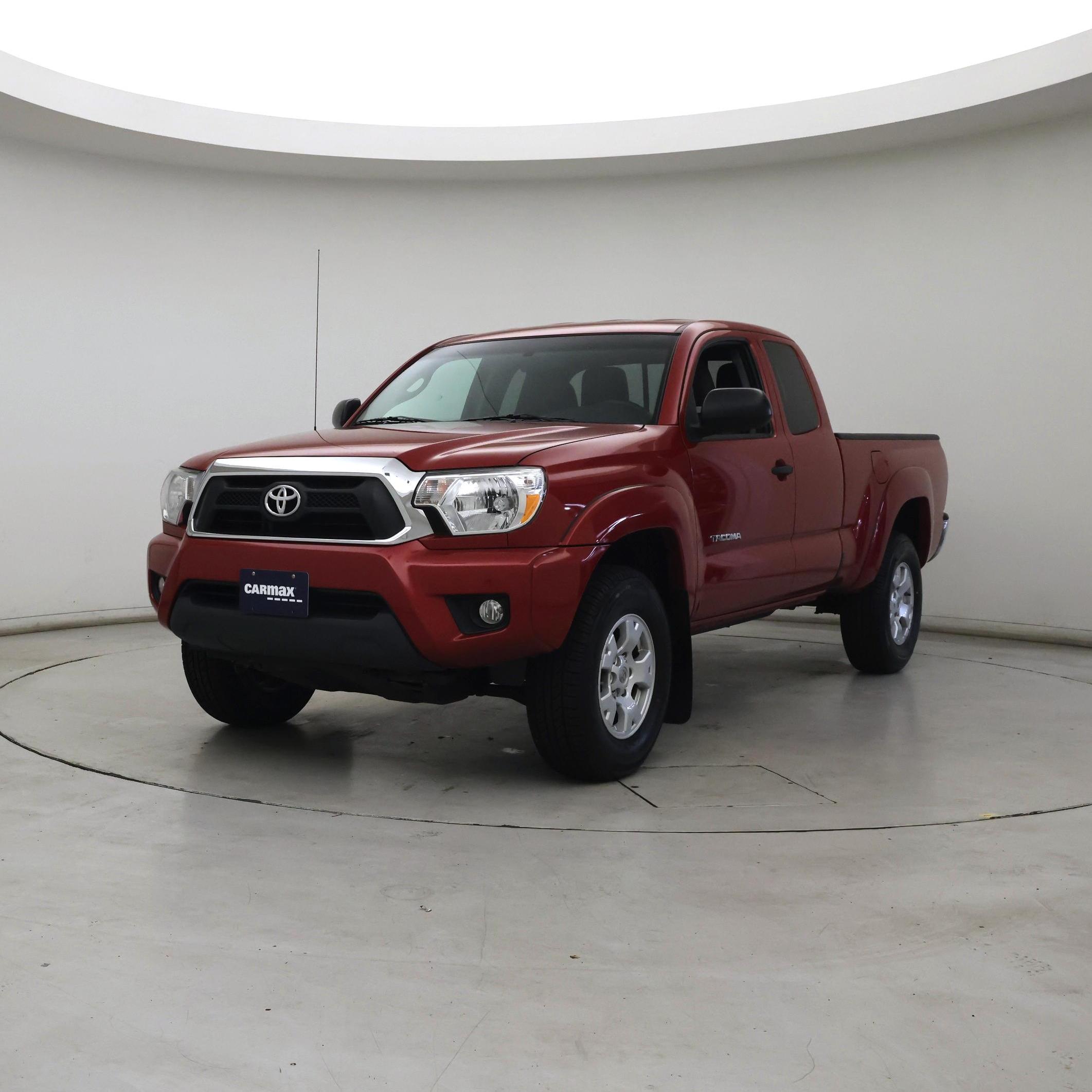 Thumbnail: 2015 Toyota Tacoma - 4