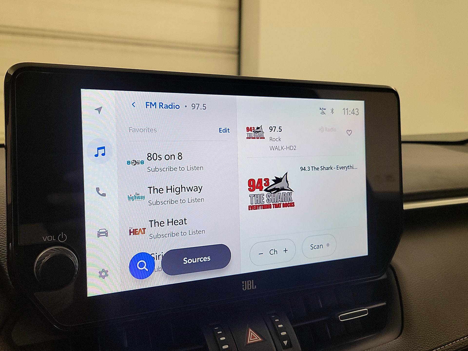 Thumbnail: 2023 Toyota RAV4 - 15