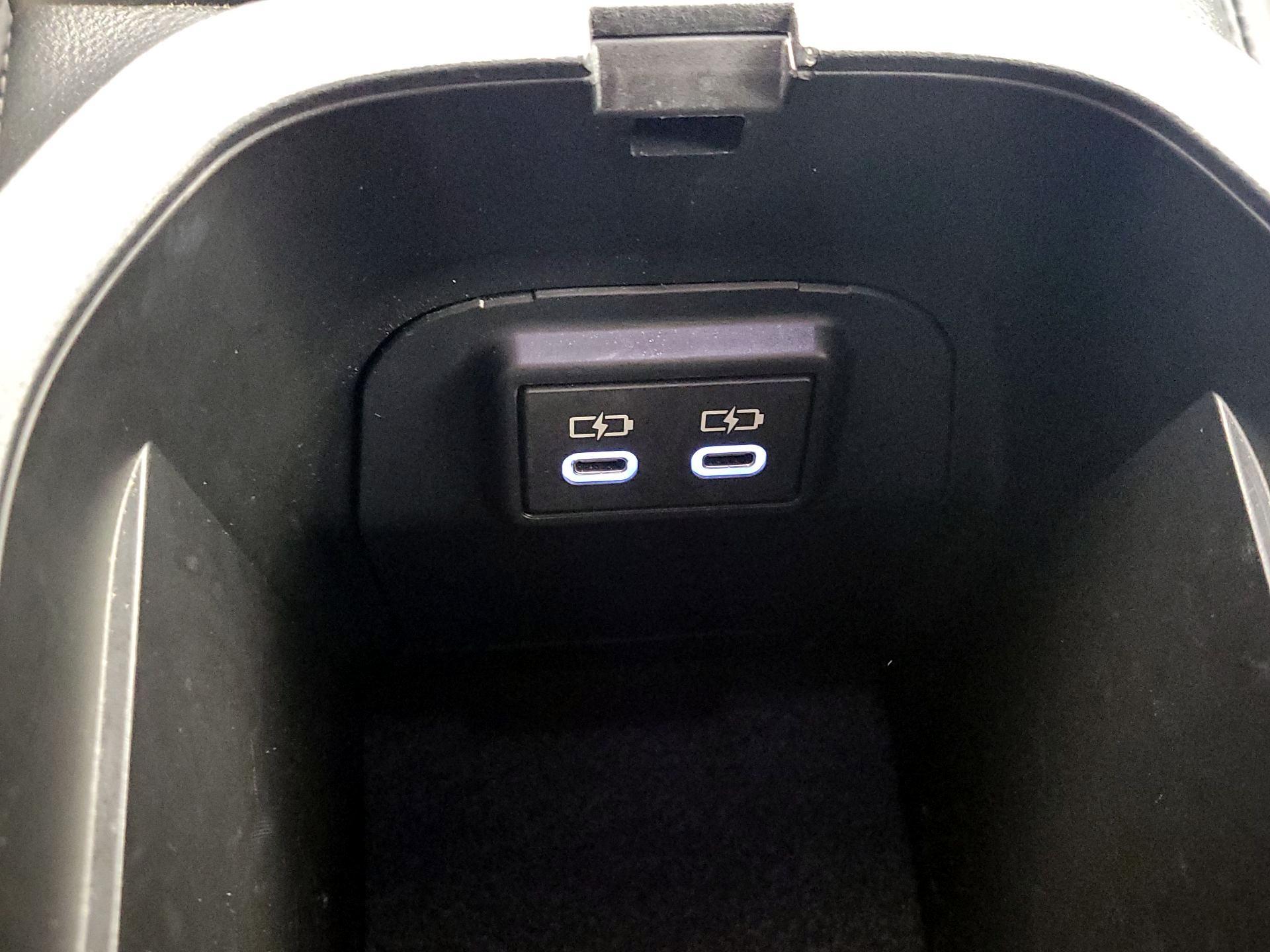 Thumbnail: 2023 Toyota RAV4 - 18