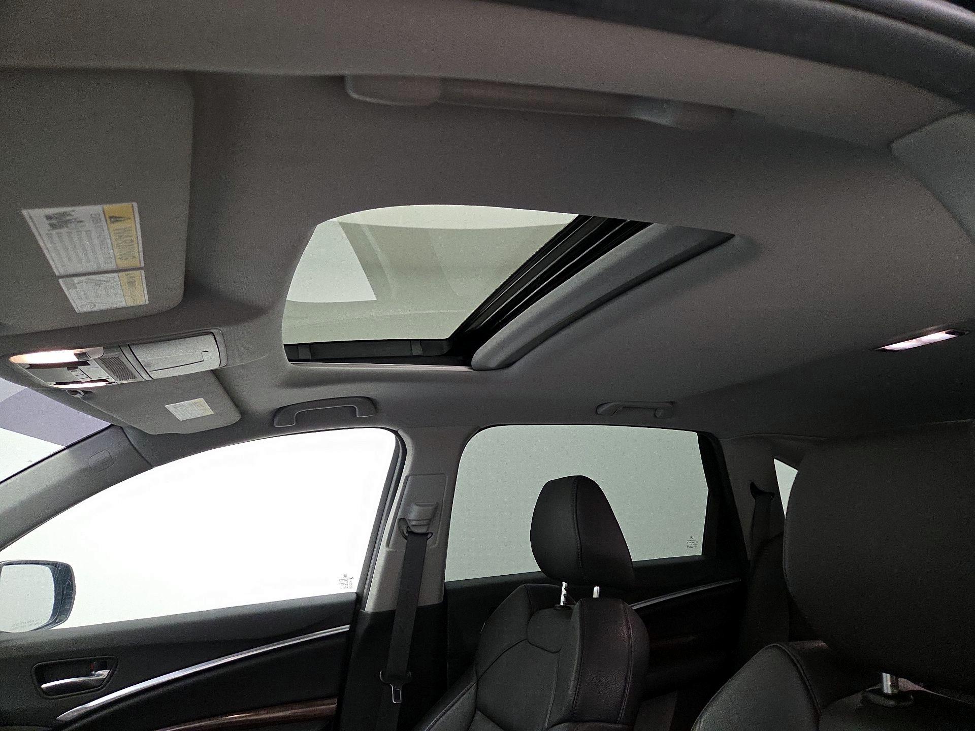 Thumbnail: 2019 Acura MDX - 18