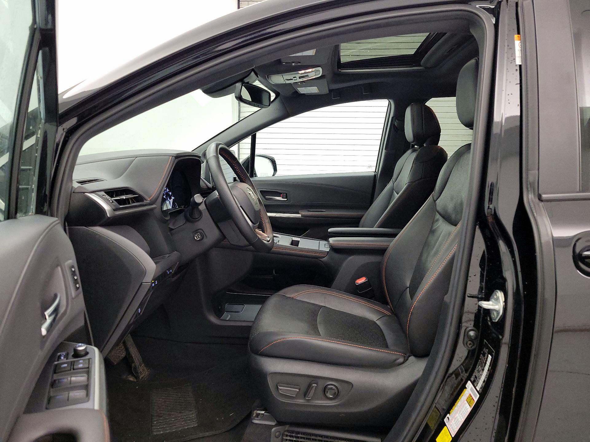 Thumbnail: 2024 Toyota Sienna - 11