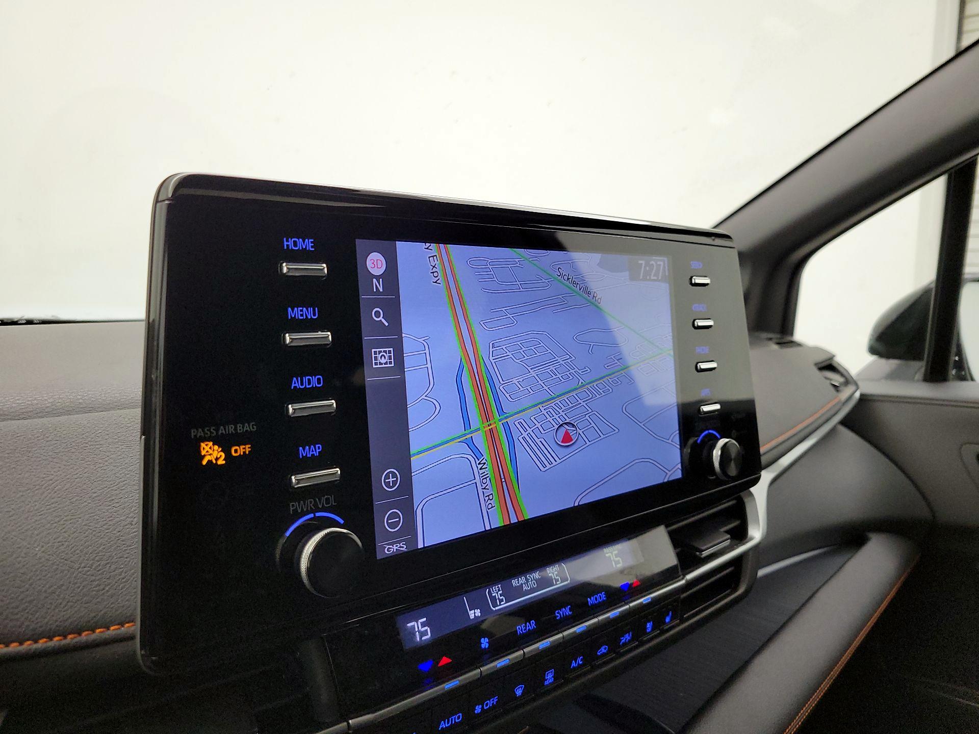 Thumbnail: 2024 Toyota Sienna - 14