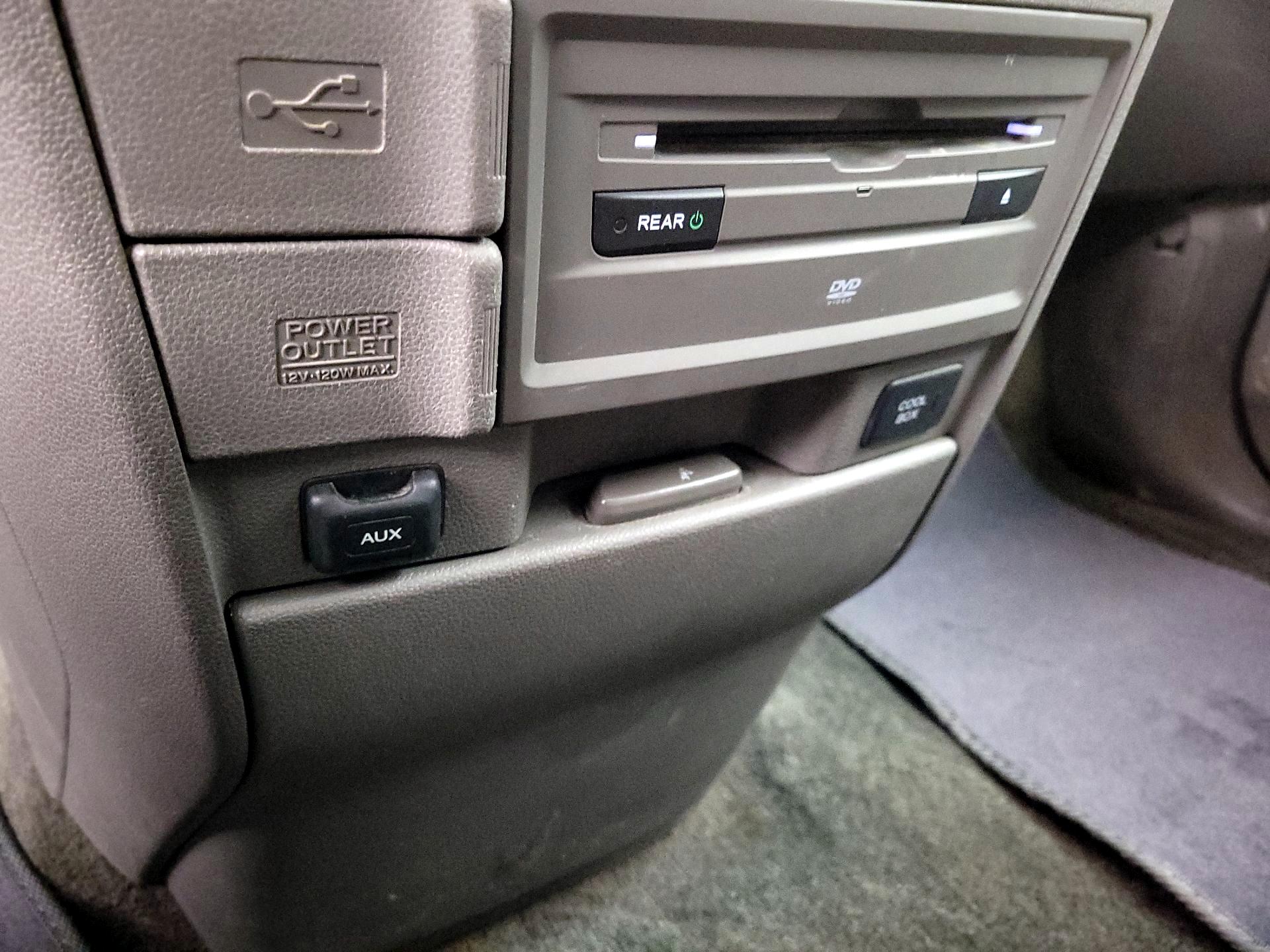 Thumbnail: 2014 Honda Odyssey - 18