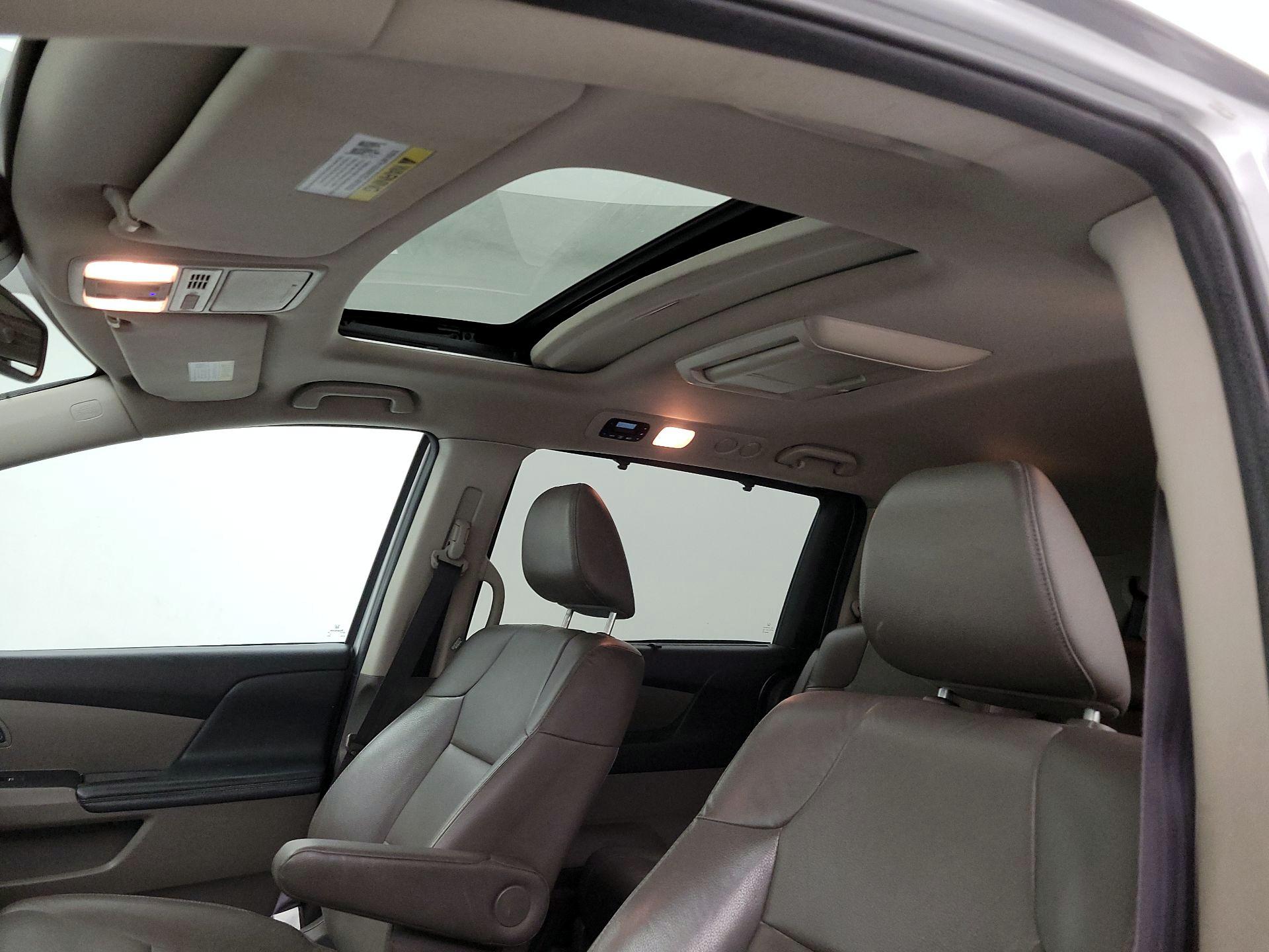 Thumbnail: 2014 Honda Odyssey - 19