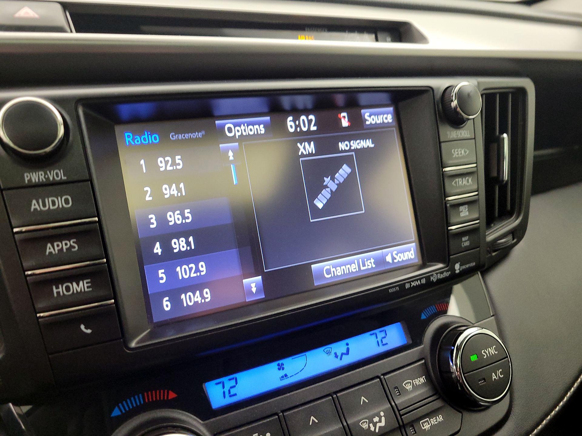 Thumbnail: 2018 Toyota RAV4 - 15