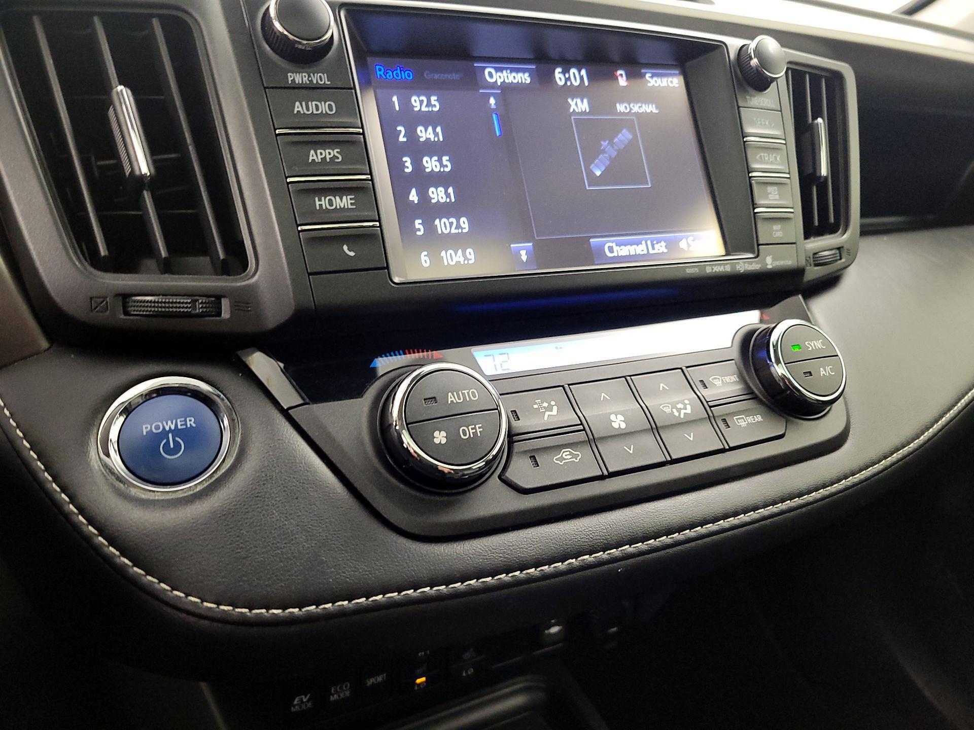 Thumbnail: 2018 Toyota RAV4 - 16