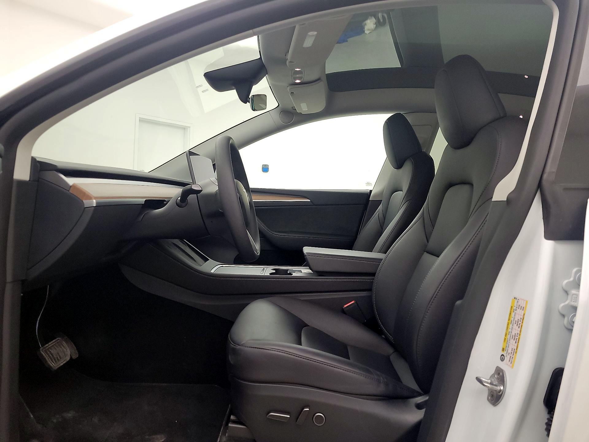 Thumbnail: 2025 Tesla Model Y - 11