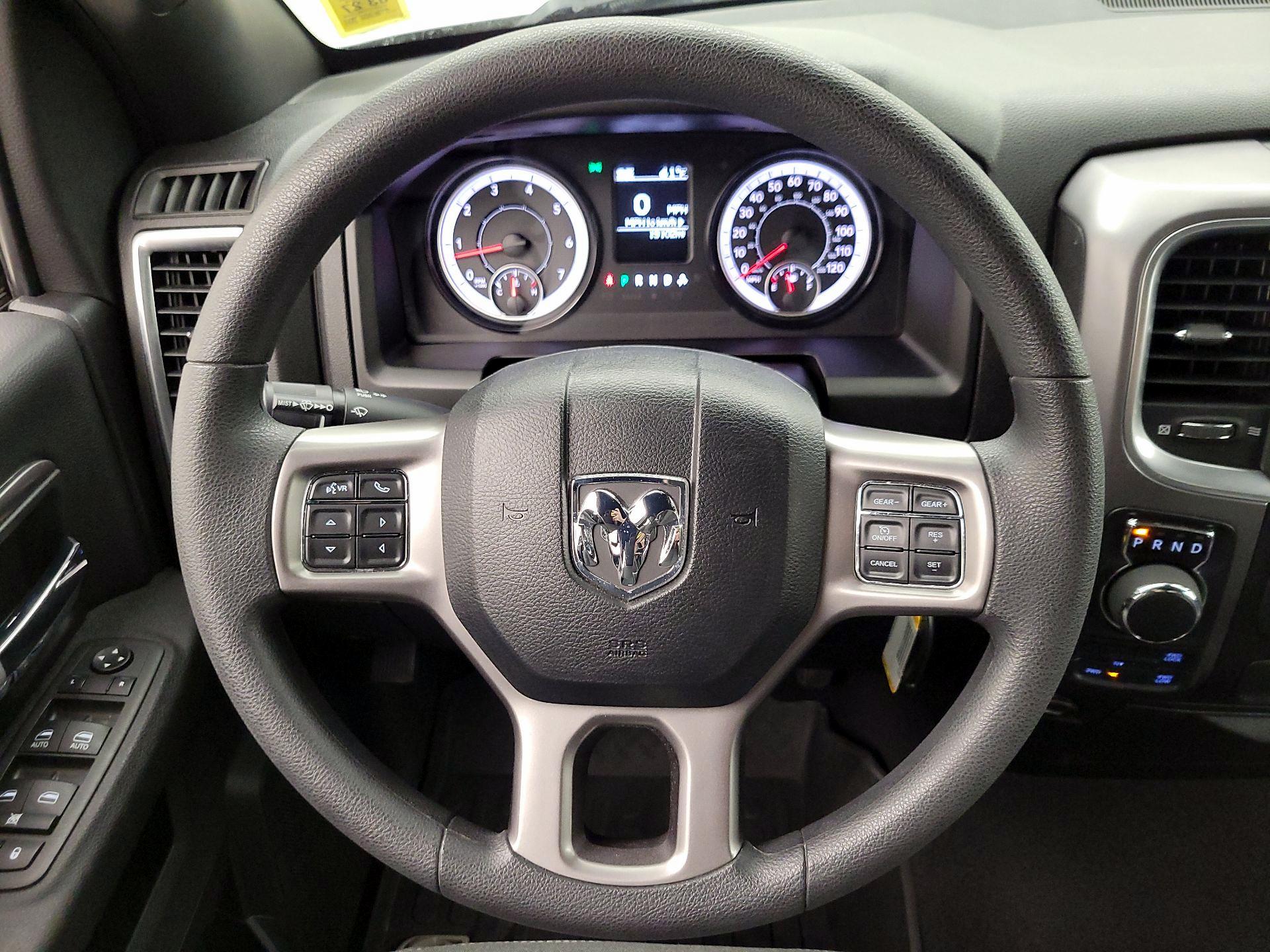 Thumbnail: 2022 RAM 1500 Classic - 10