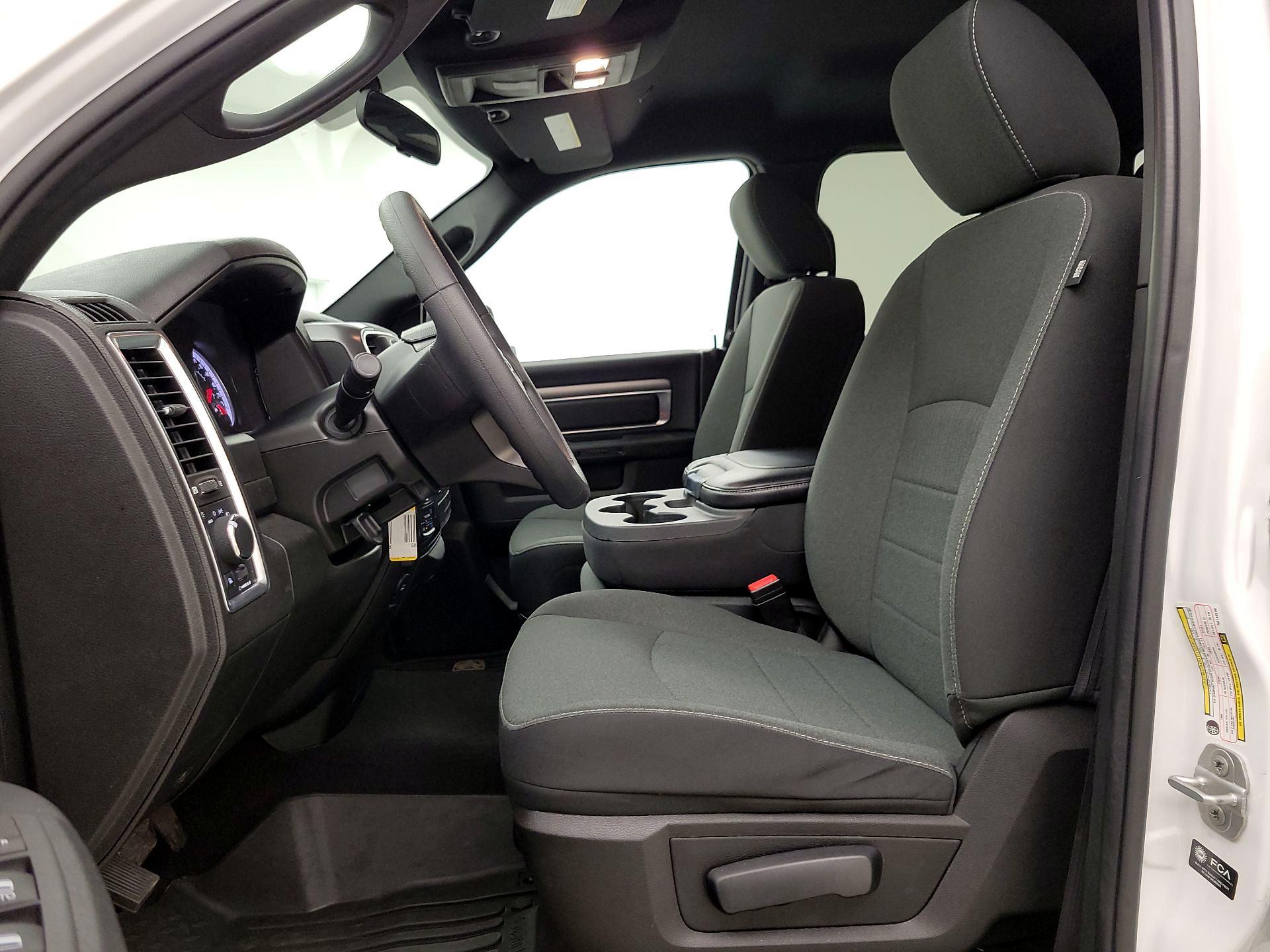 Thumbnail: 2022 RAM 1500 Classic - 11