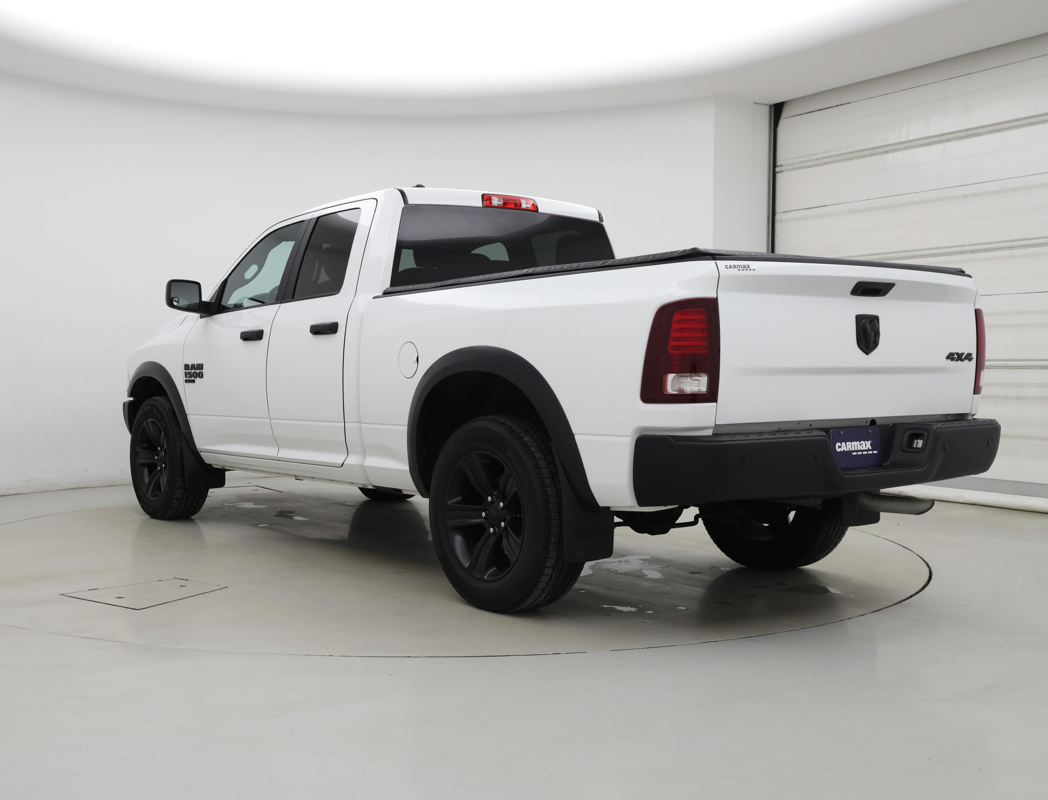 Thumbnail: 2022 RAM 1500 Classic - 2