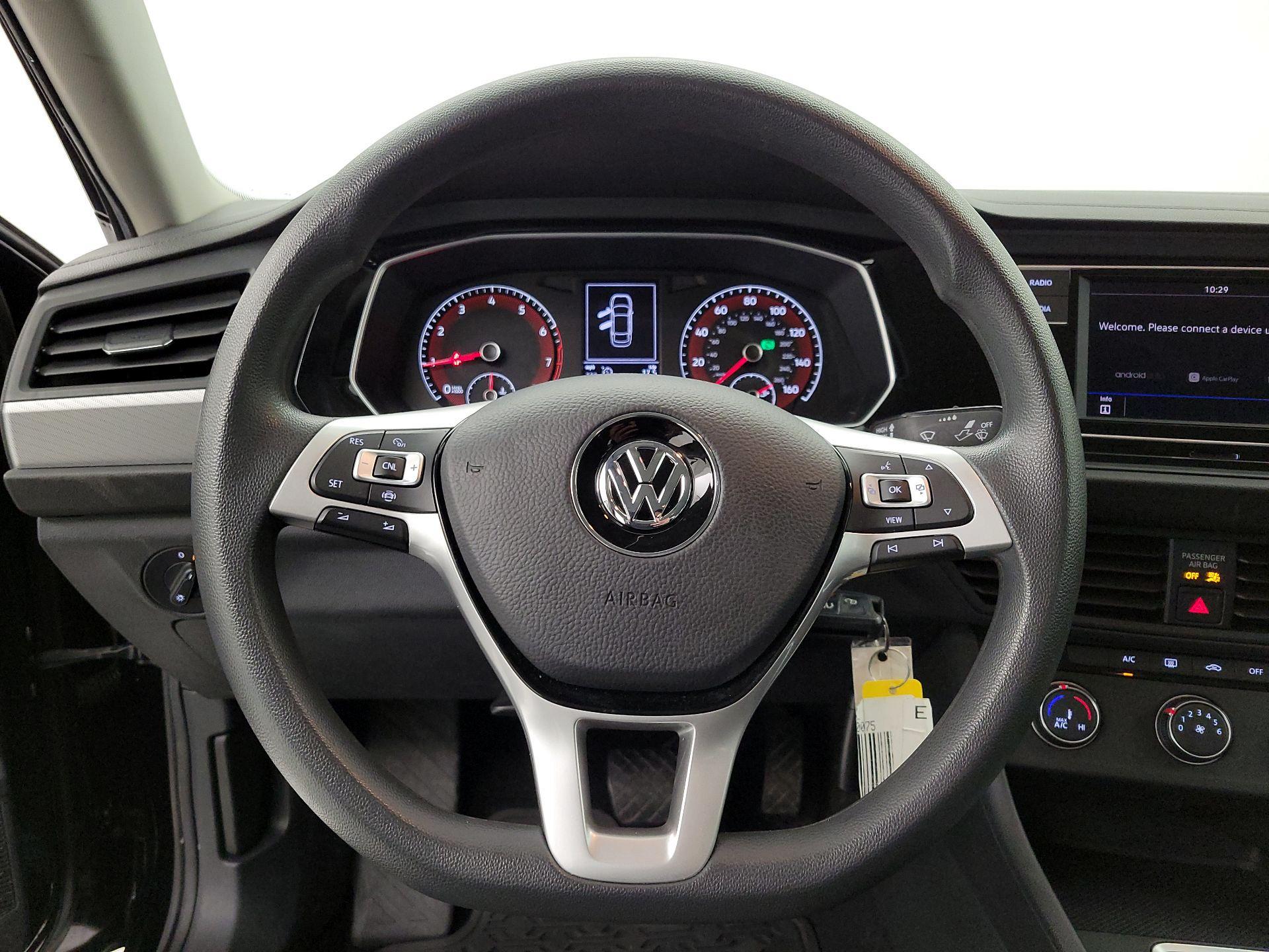 Thumbnail: 2019 Volkswagen Jetta - 10