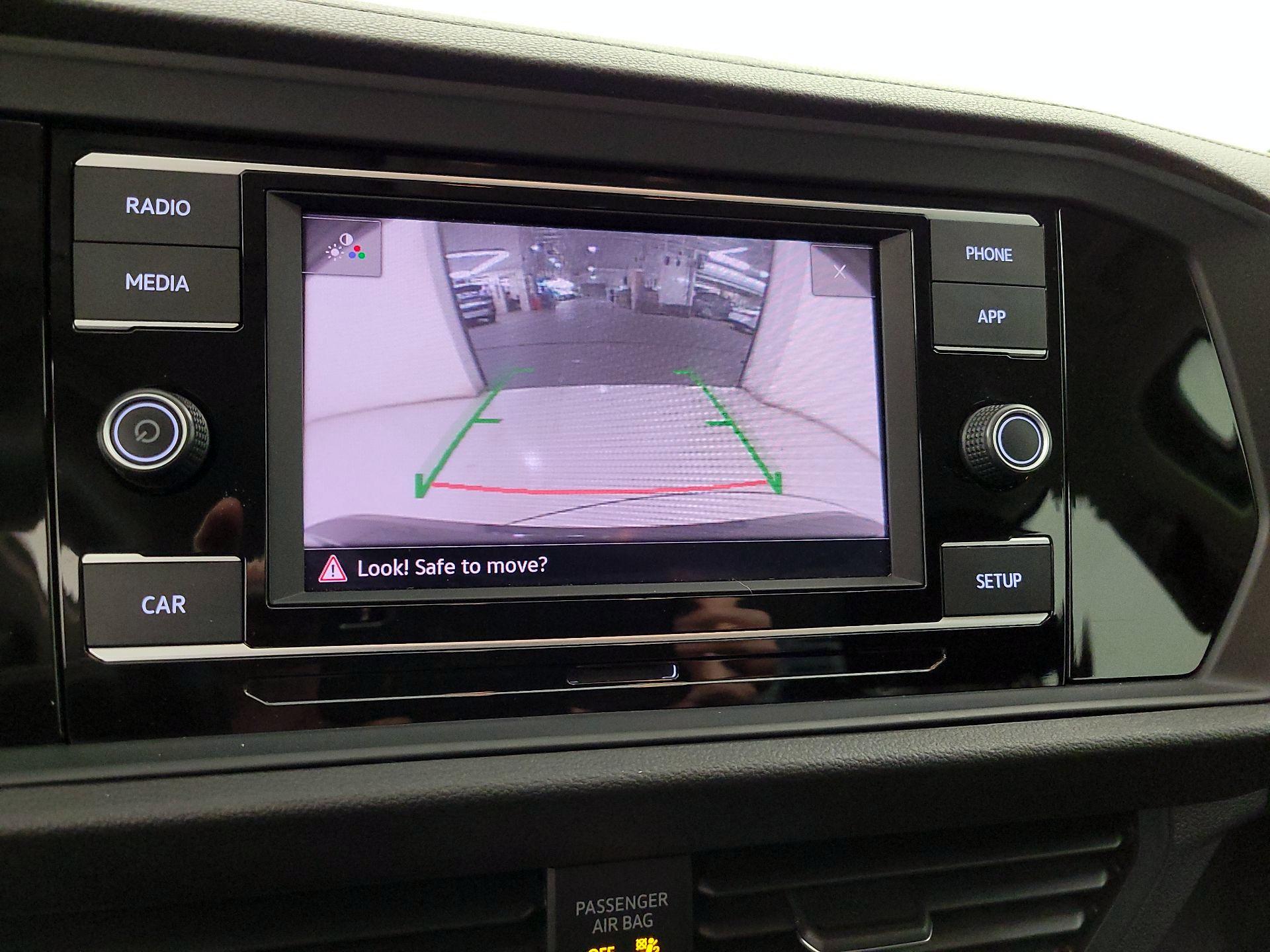 Thumbnail: 2019 Volkswagen Jetta - 15