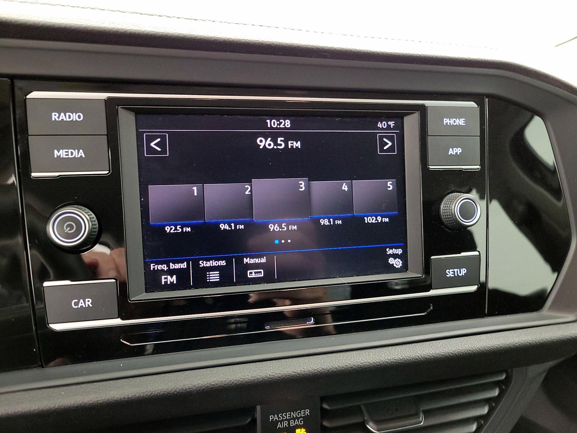 Thumbnail: 2019 Volkswagen Jetta - 16