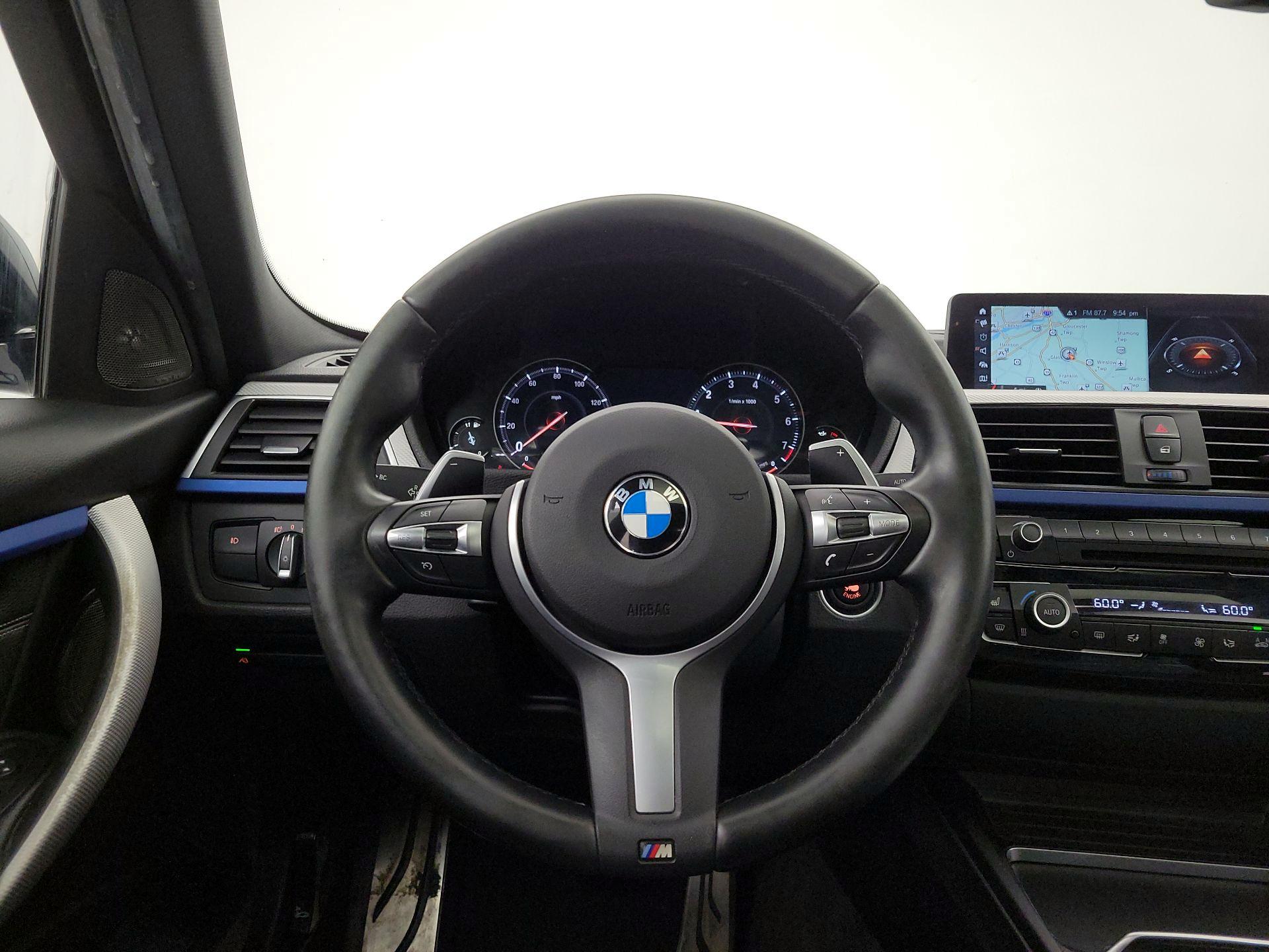 Thumbnail: 2018 BMW 3 Series - 10