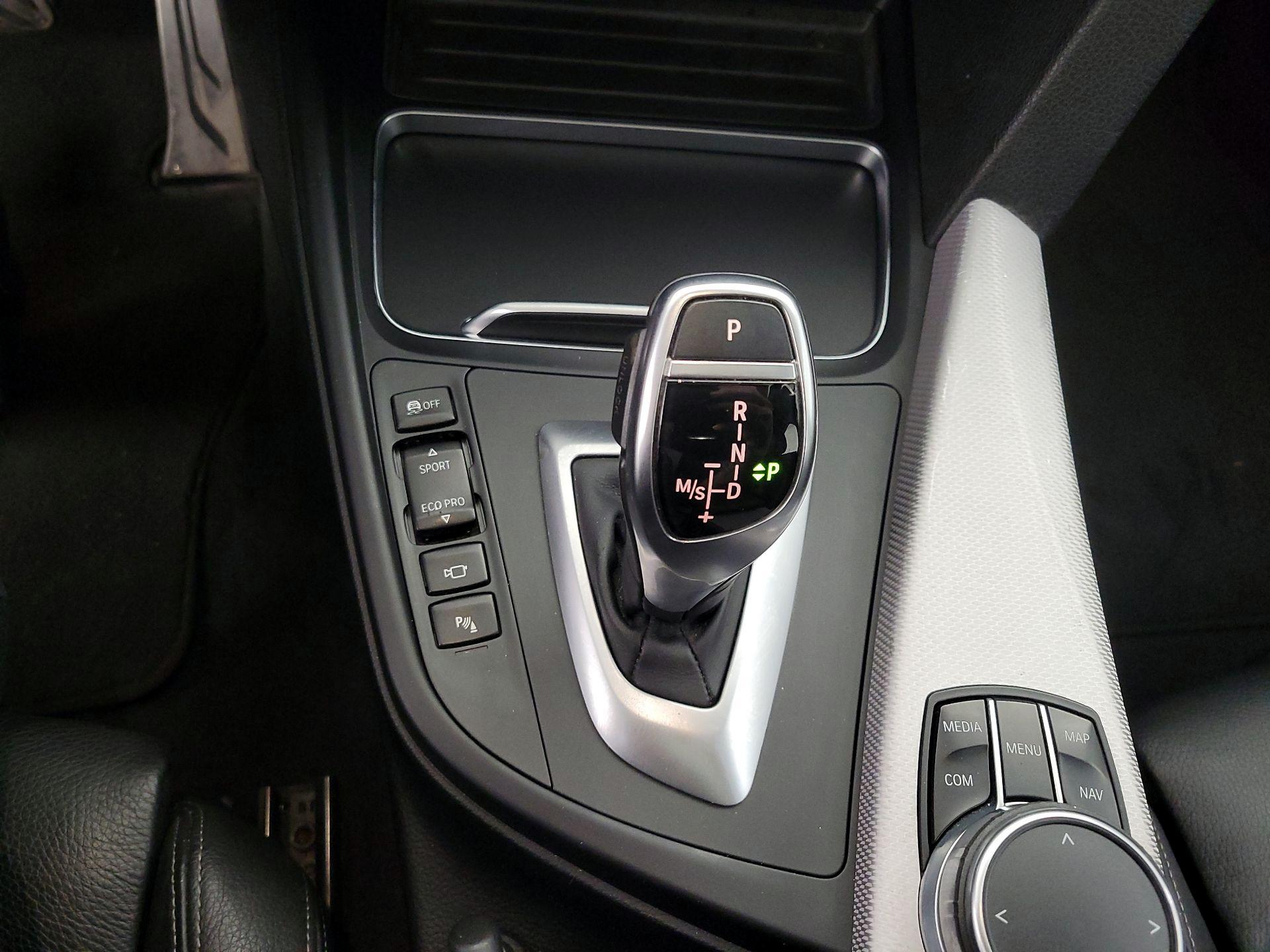 Thumbnail: 2018 BMW 3 Series - 18