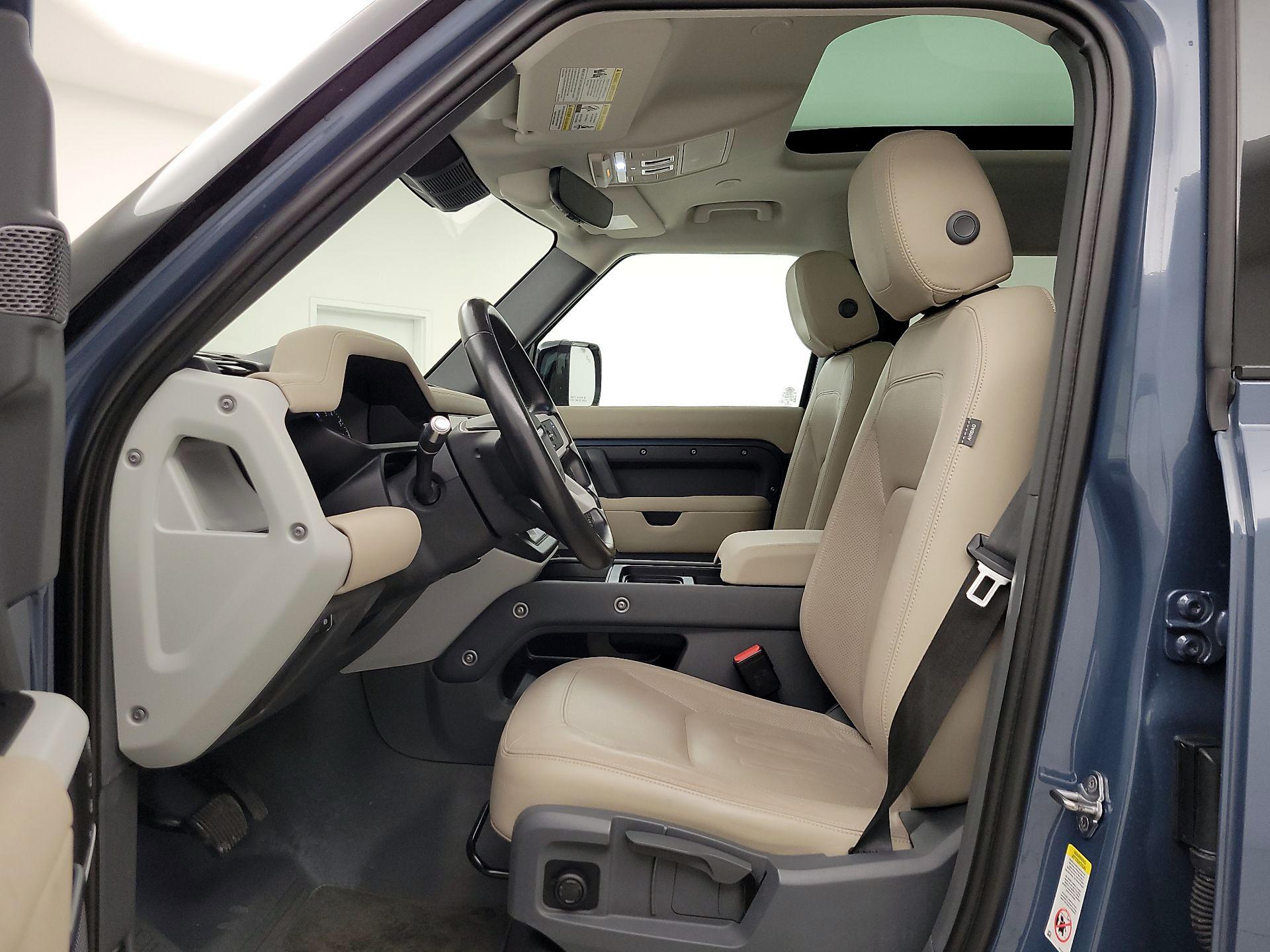 Thumbnail: 2022 Land Rover Defender - 11